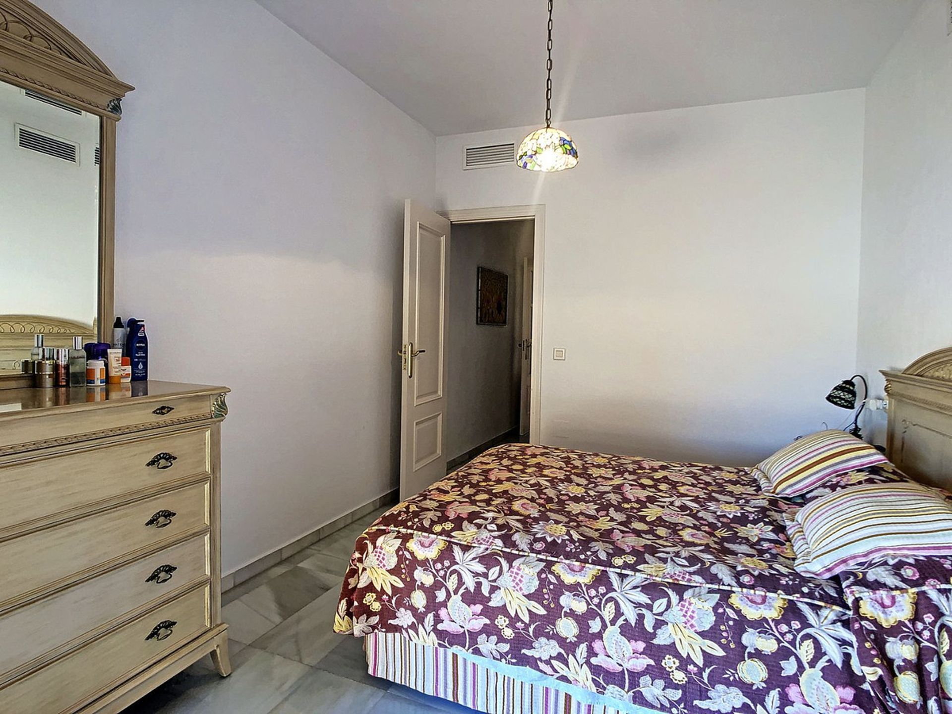 Osakehuoneisto sisään Fuengirola, Andalucía 11135192