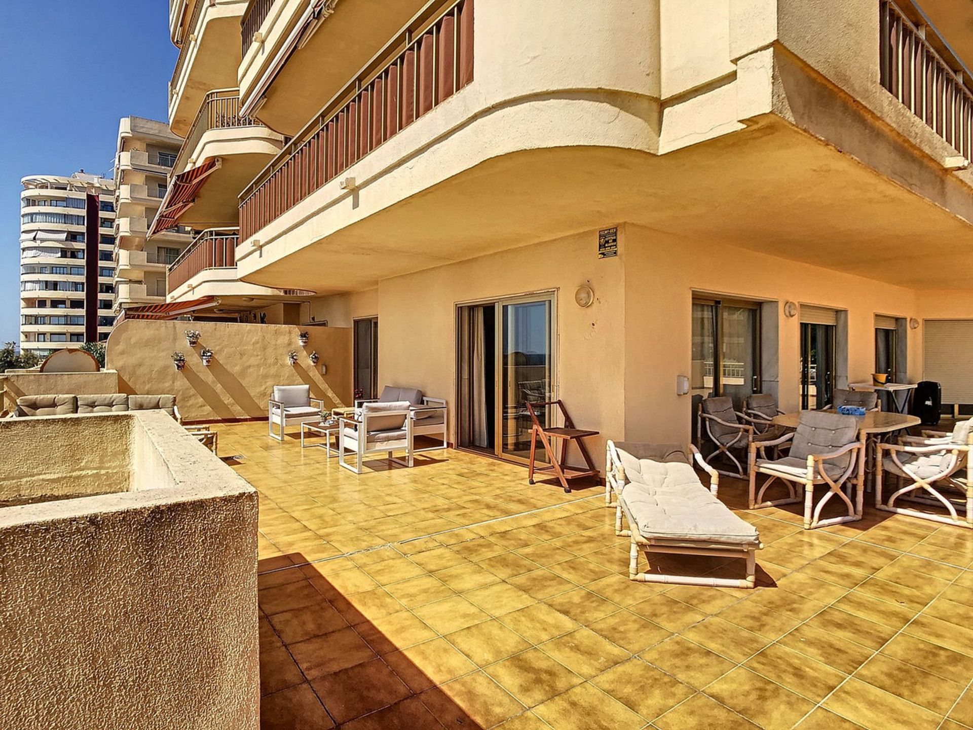 Condominio nel Fuengirola, Andalucía 11135192