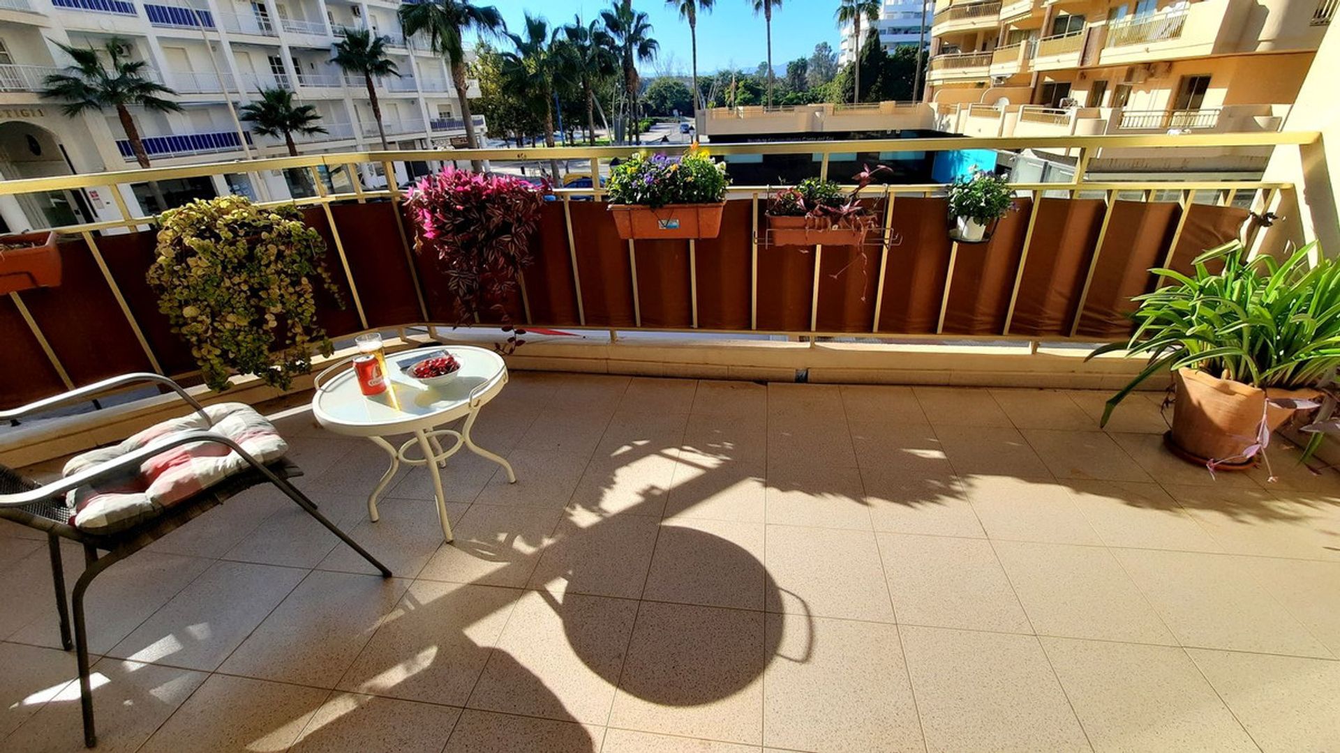 Condominium dans Fuengirola, Andalucía 11135195