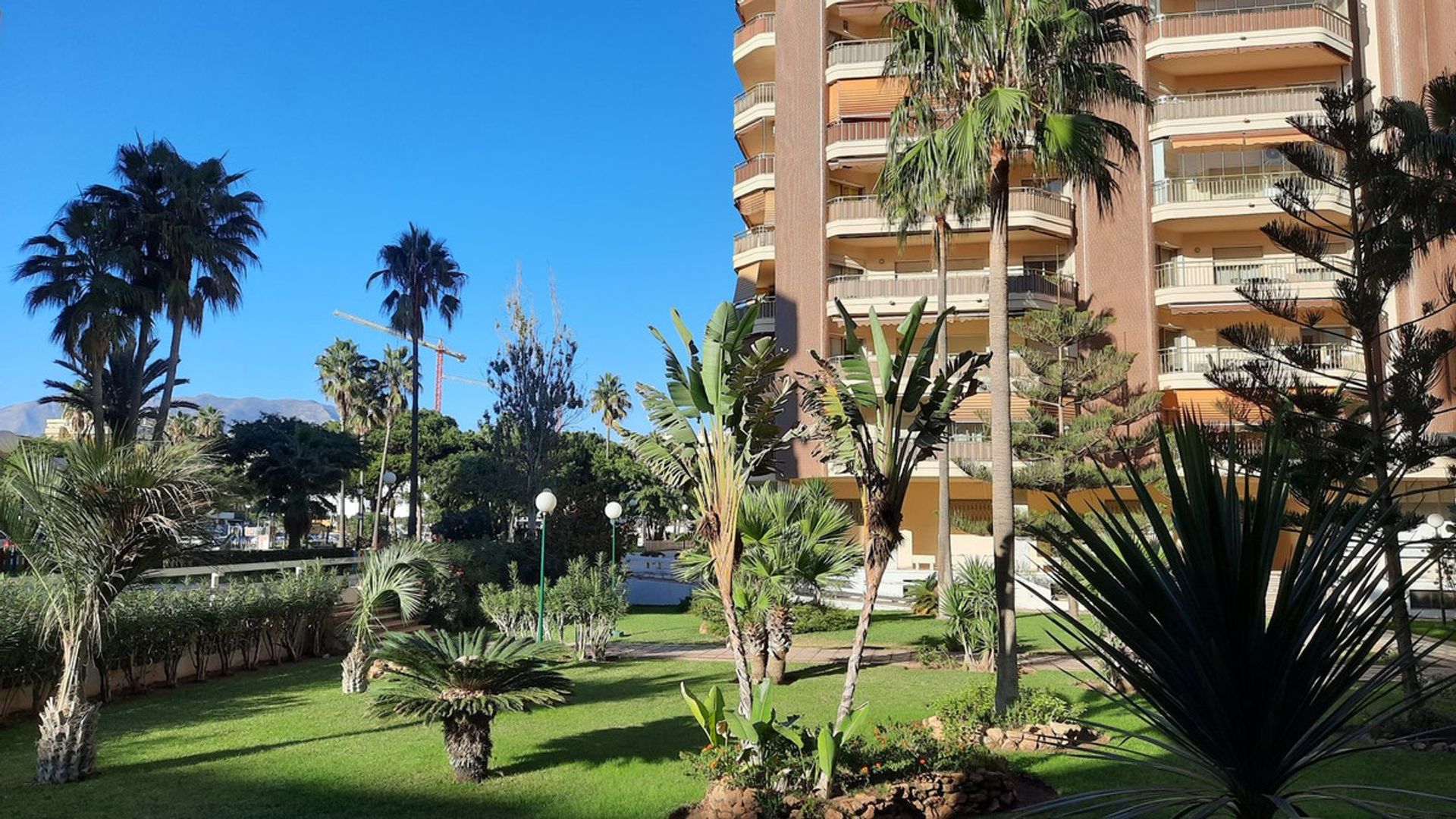 Condominium in Fuengirola, Andalucía 11135195