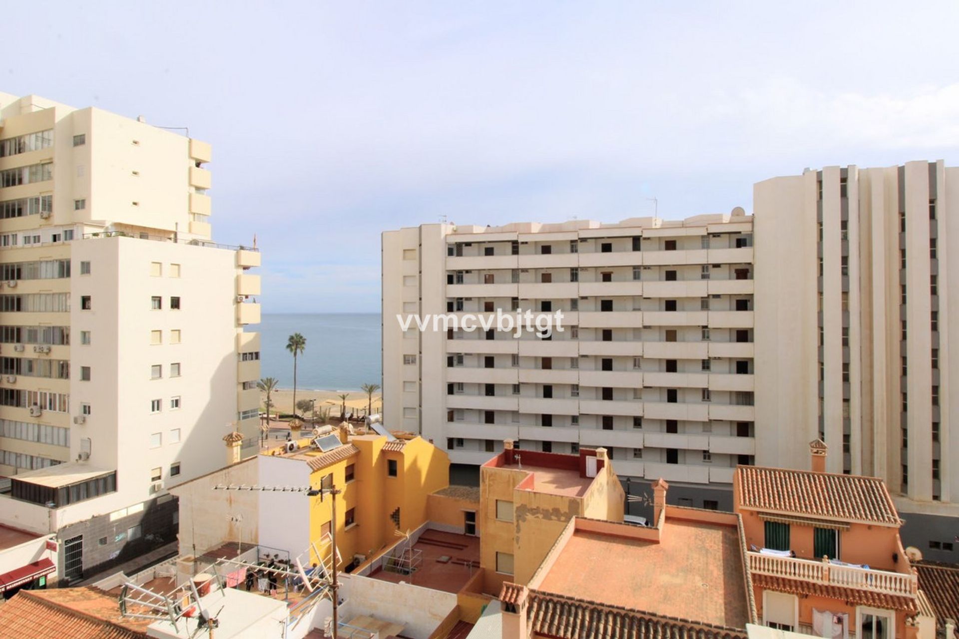 Condominium dans Fuengirola, Andalucía 11135202