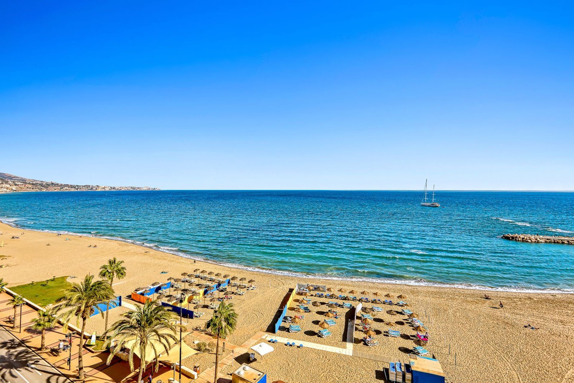 Кондоминиум в Fuengirola, Andalucía 11135213