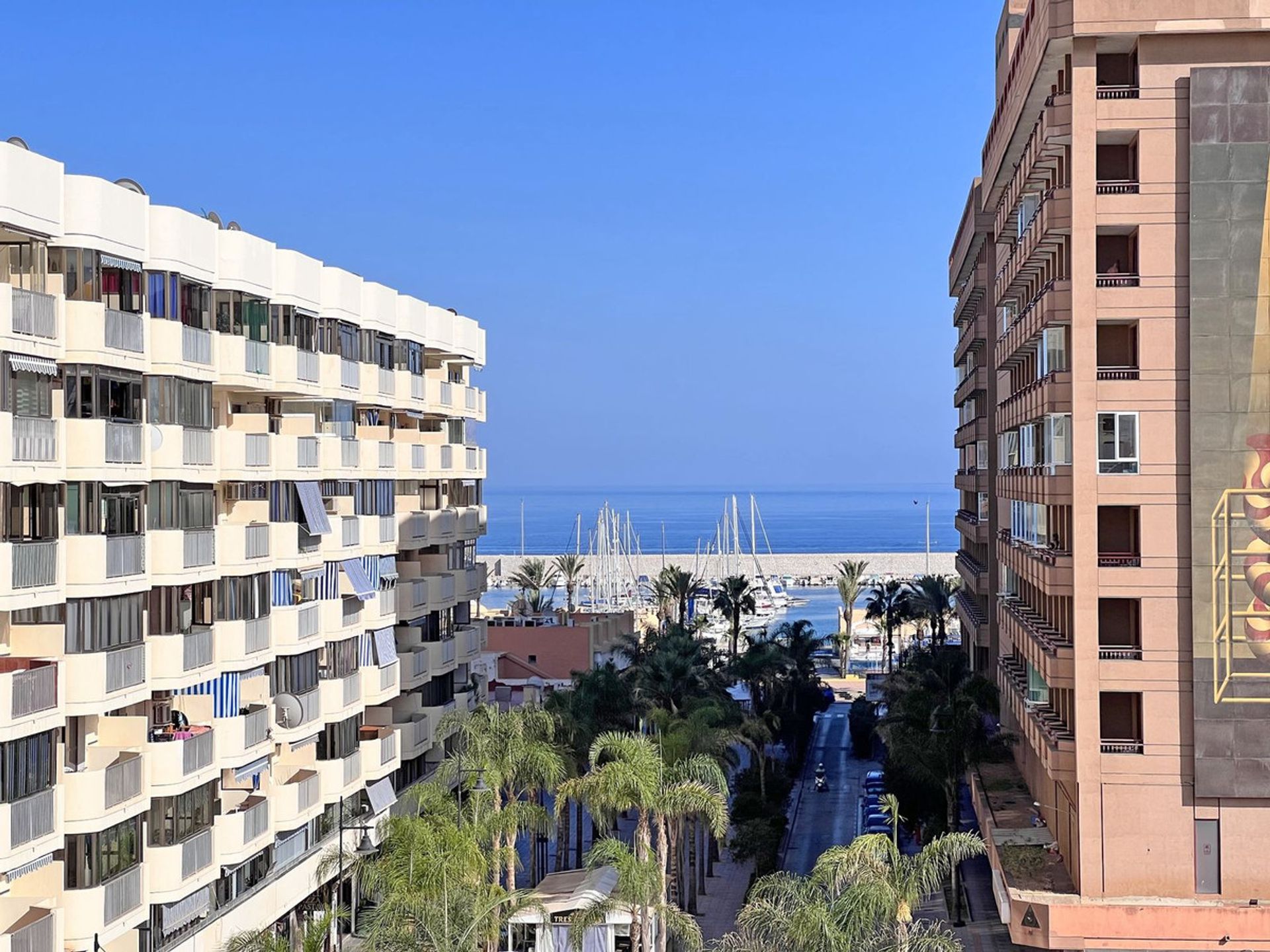 Condominio en Fuengirola, Andalucía 11135234