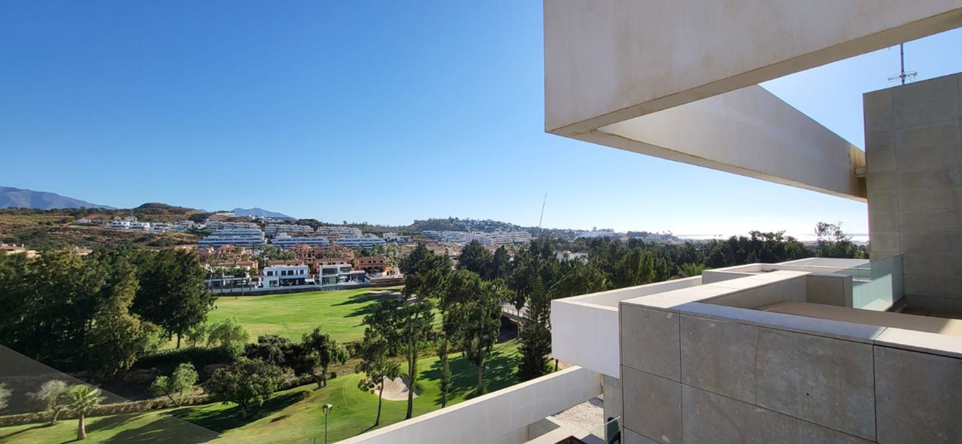 Condominio en Las Lagunas de Mijas, Andalucía 11135332