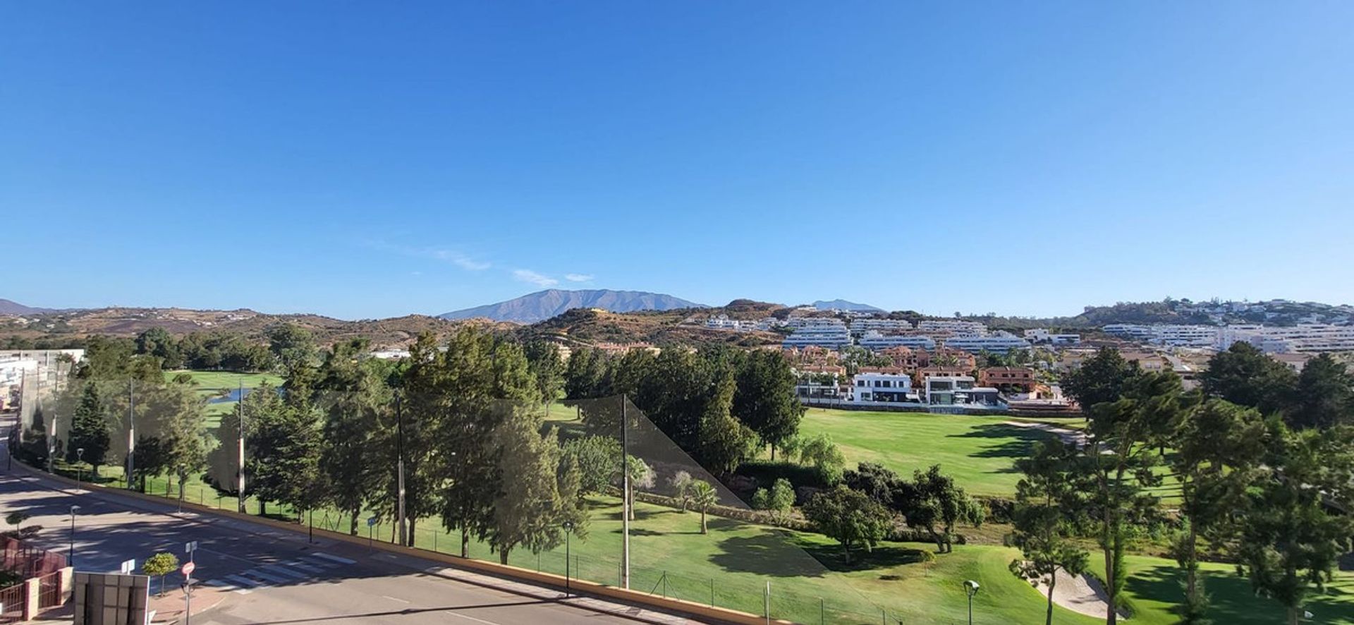 קוֹנדוֹמִינִיוֹן ב Las Lagunas de Mijas, Andalucía 11135332