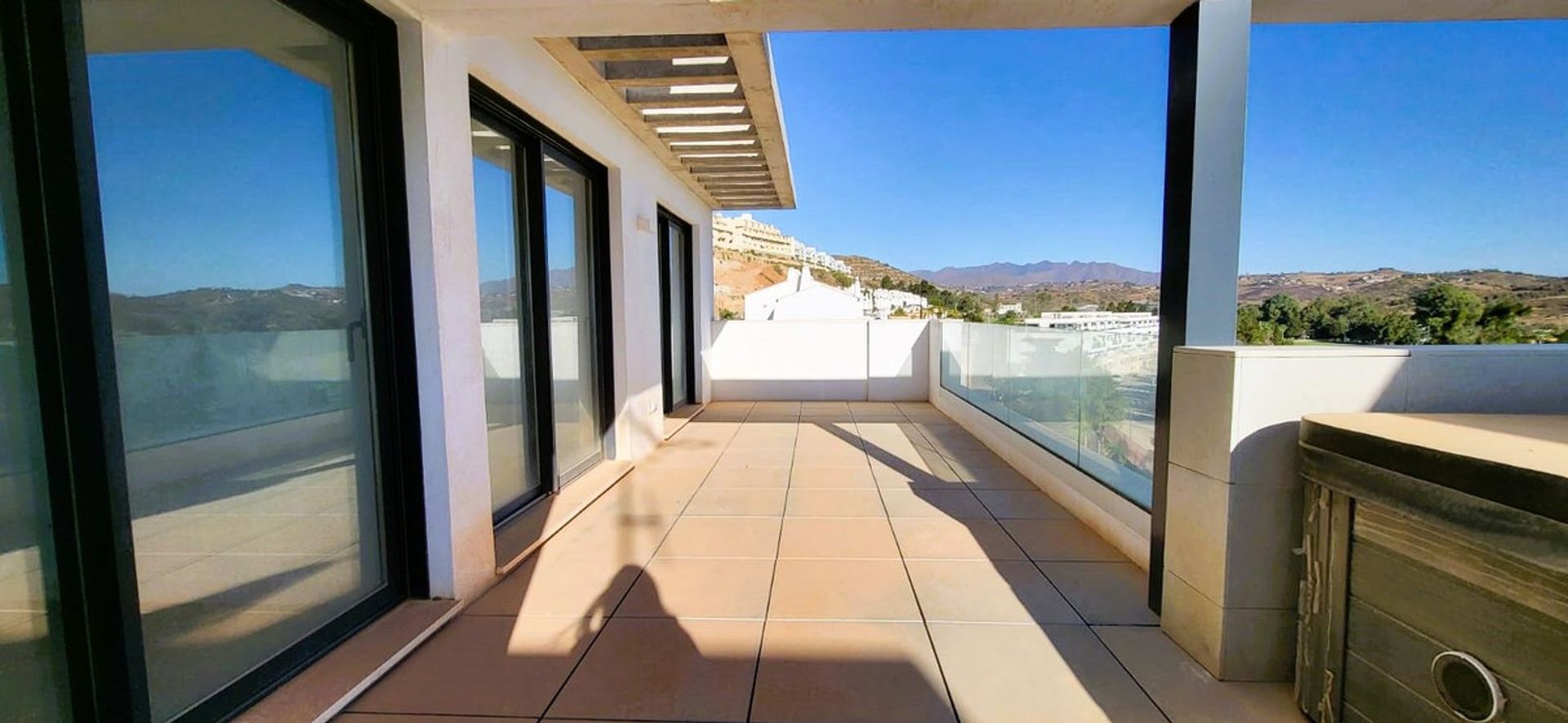 Osakehuoneisto sisään Las Lagunas de Mijas, Andalucía 11135332