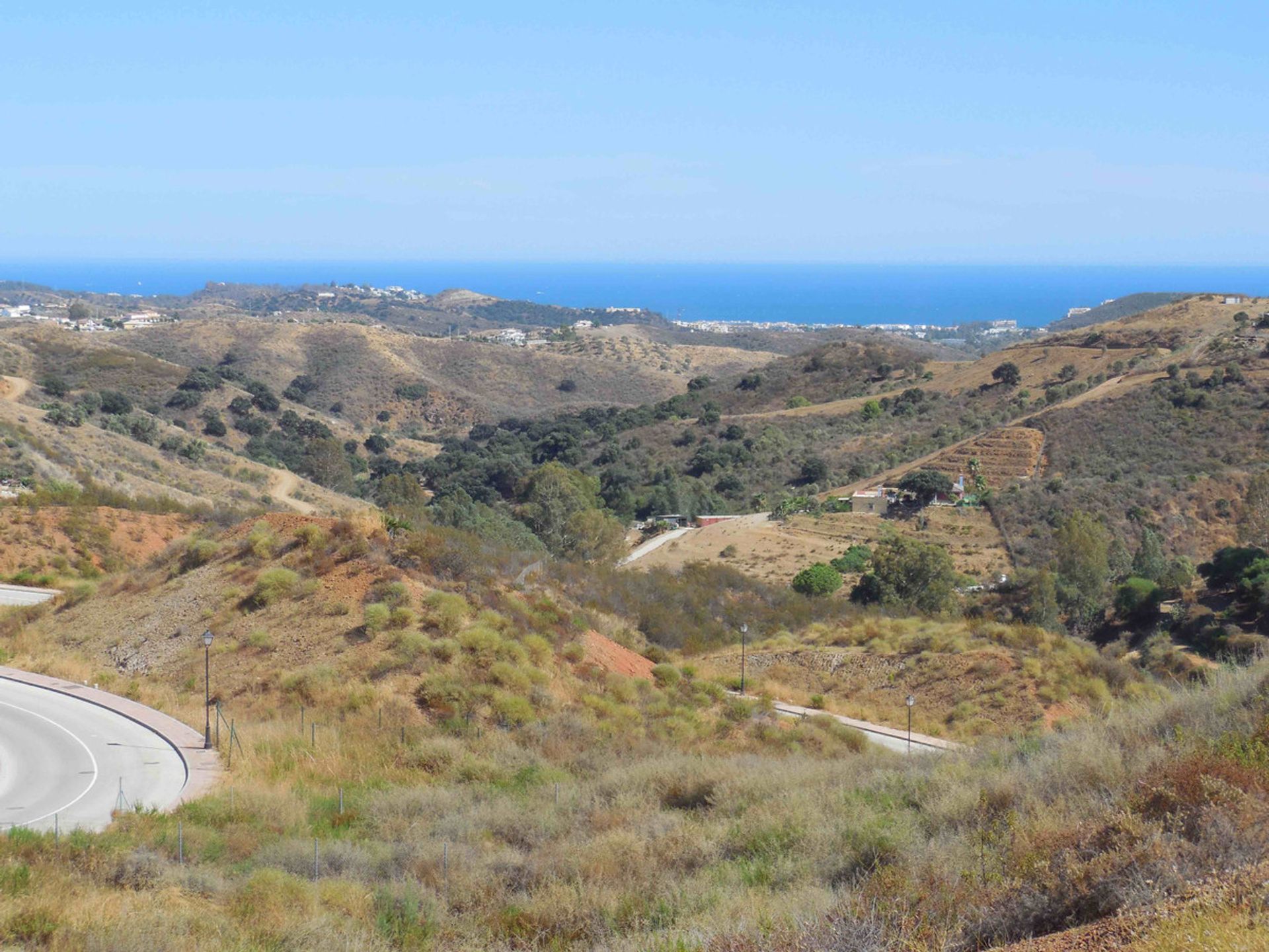 土地 在 Las Lagunas de Mijas, Andalucía 11135521