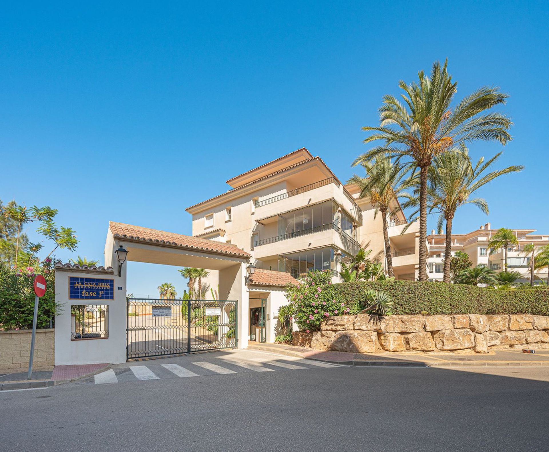 Condominium in Mijas, Andalusia 11136242