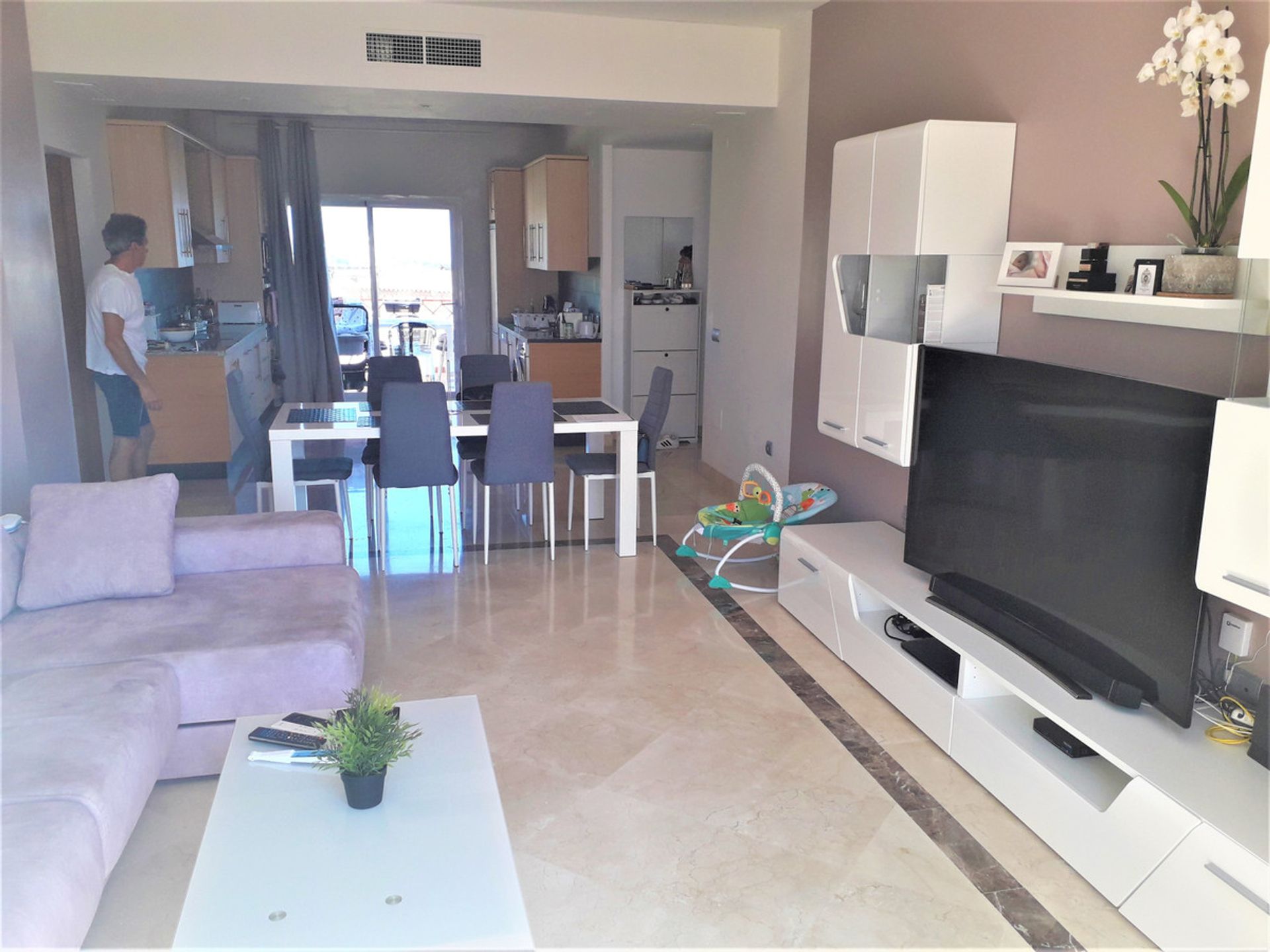 Condominium in El Angel, Andalusia 11136465