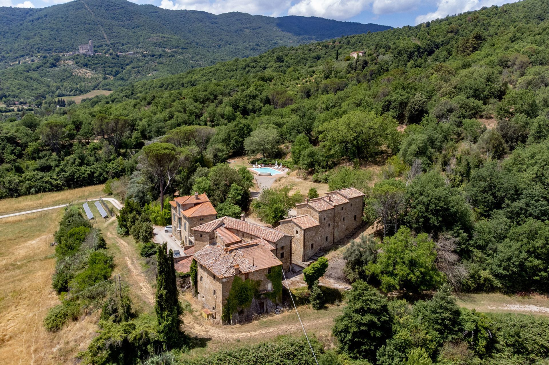 عمارات في Cortona, Tuscany 11136660