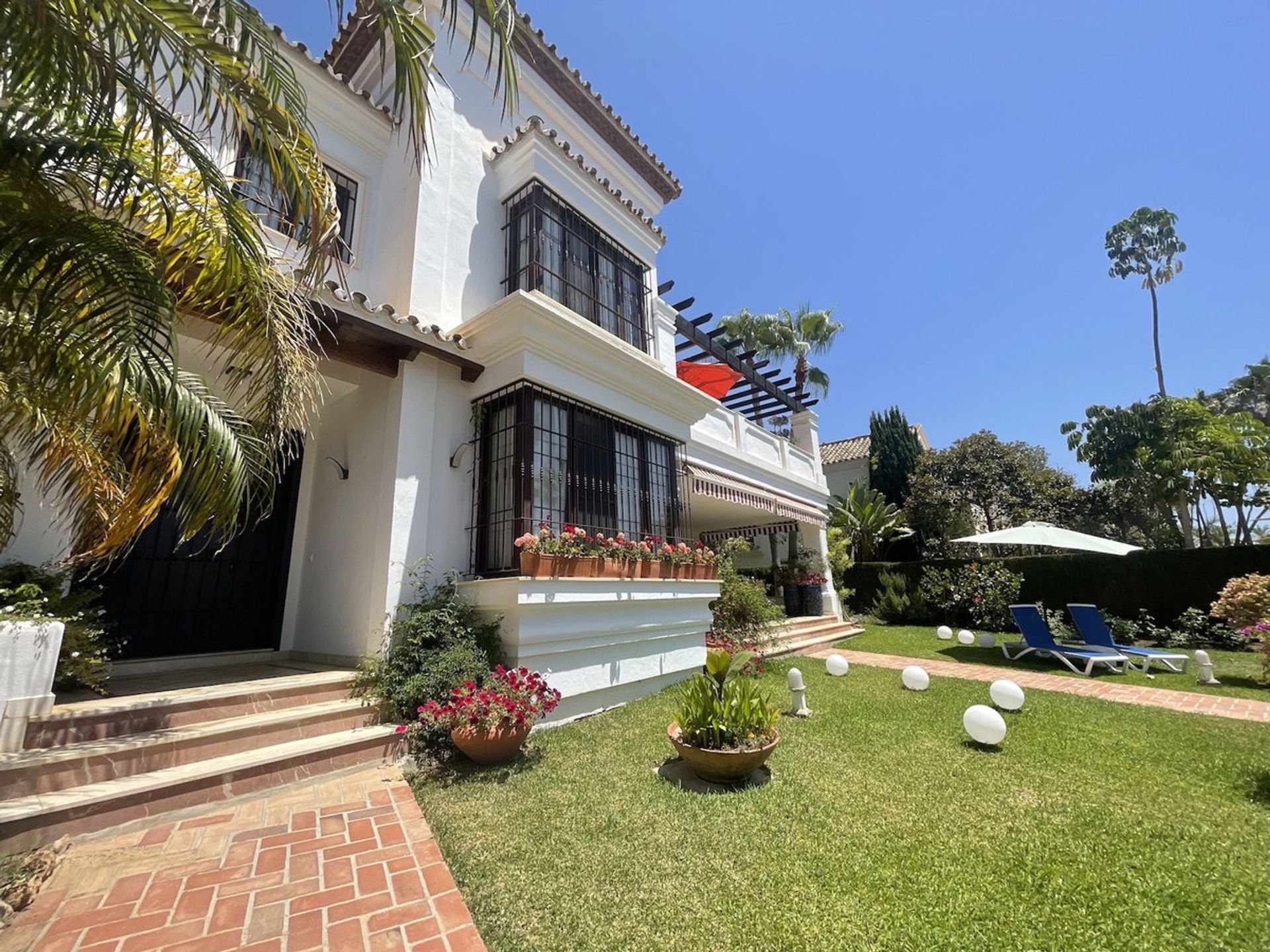 rumah dalam Marbella, Andalusia 11136821