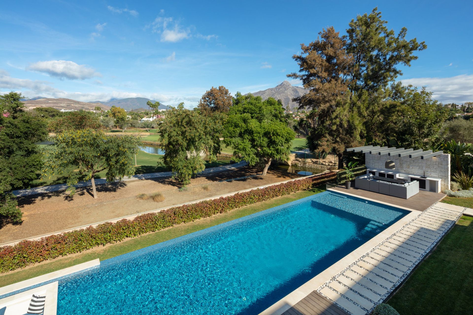 Huis in Marbella, Andalucía 11136839