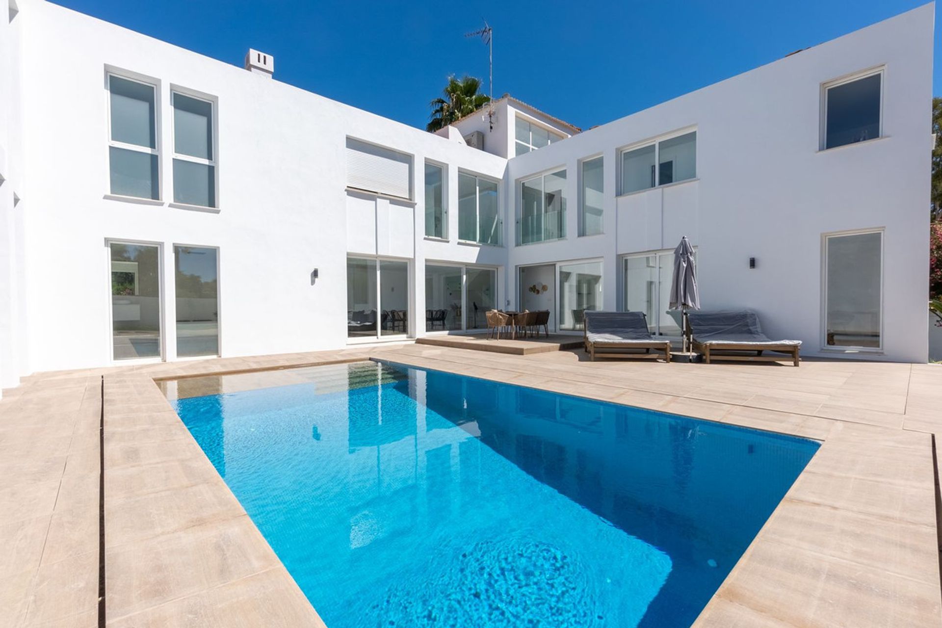 rumah dalam Marbella, Andalucía 11137044