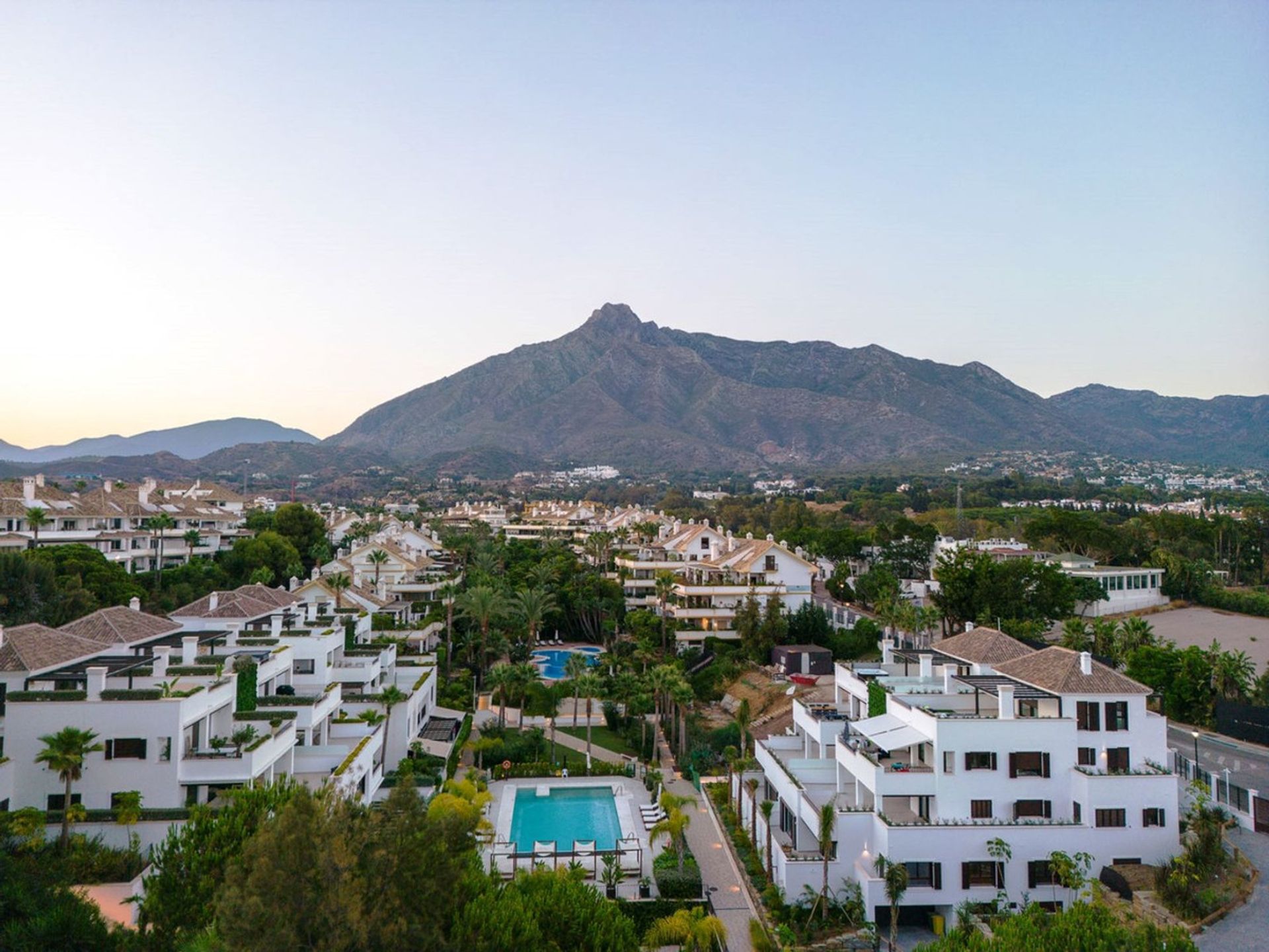 Condominium dans Marbella, Andalousie 11137052