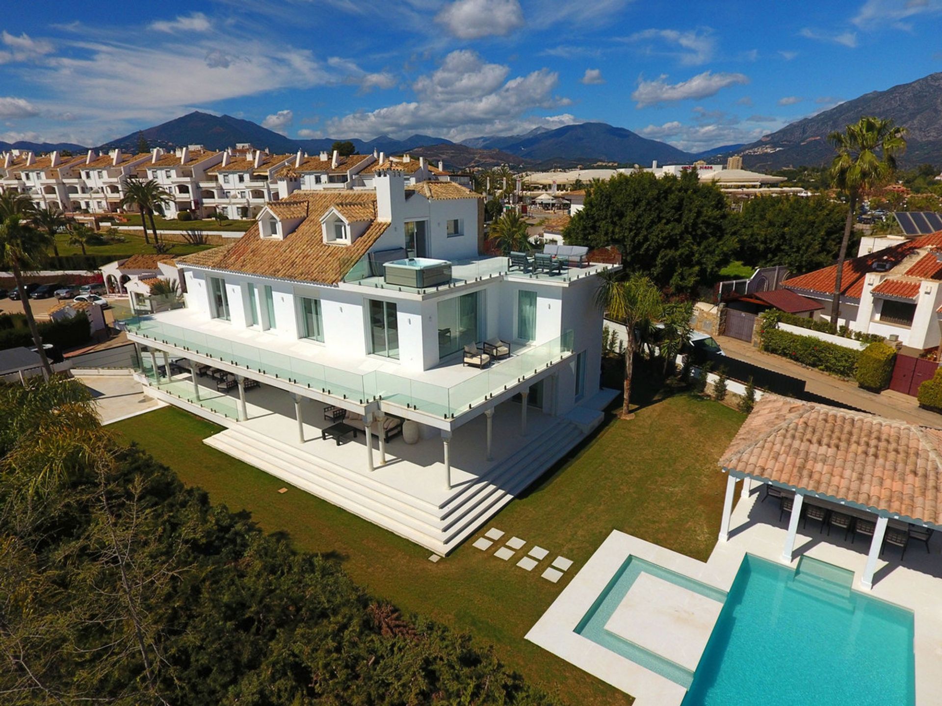 Huis in Marbella, Andalucía 11137185