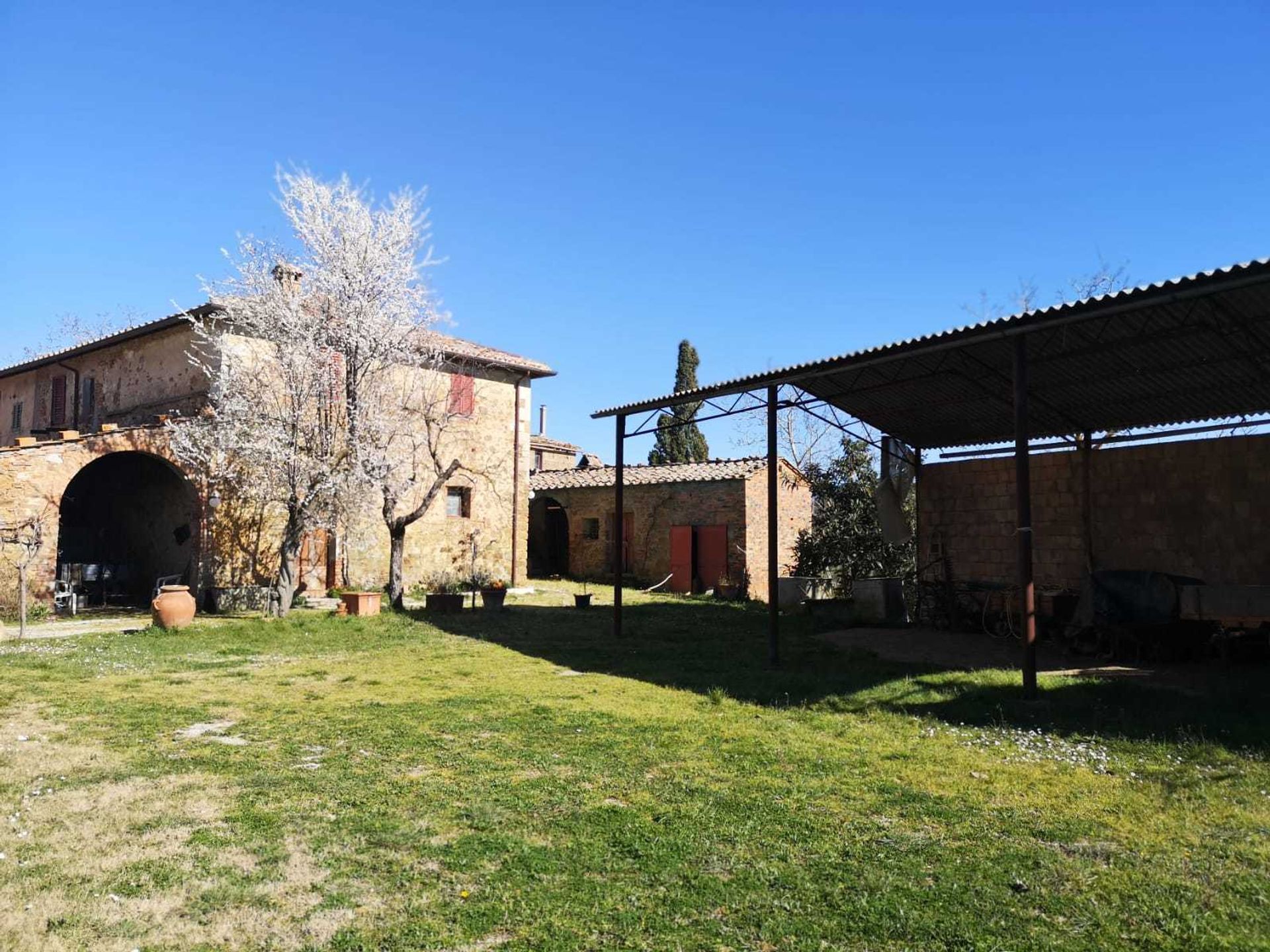 casa en Montefollonico, Tuscany 11137320