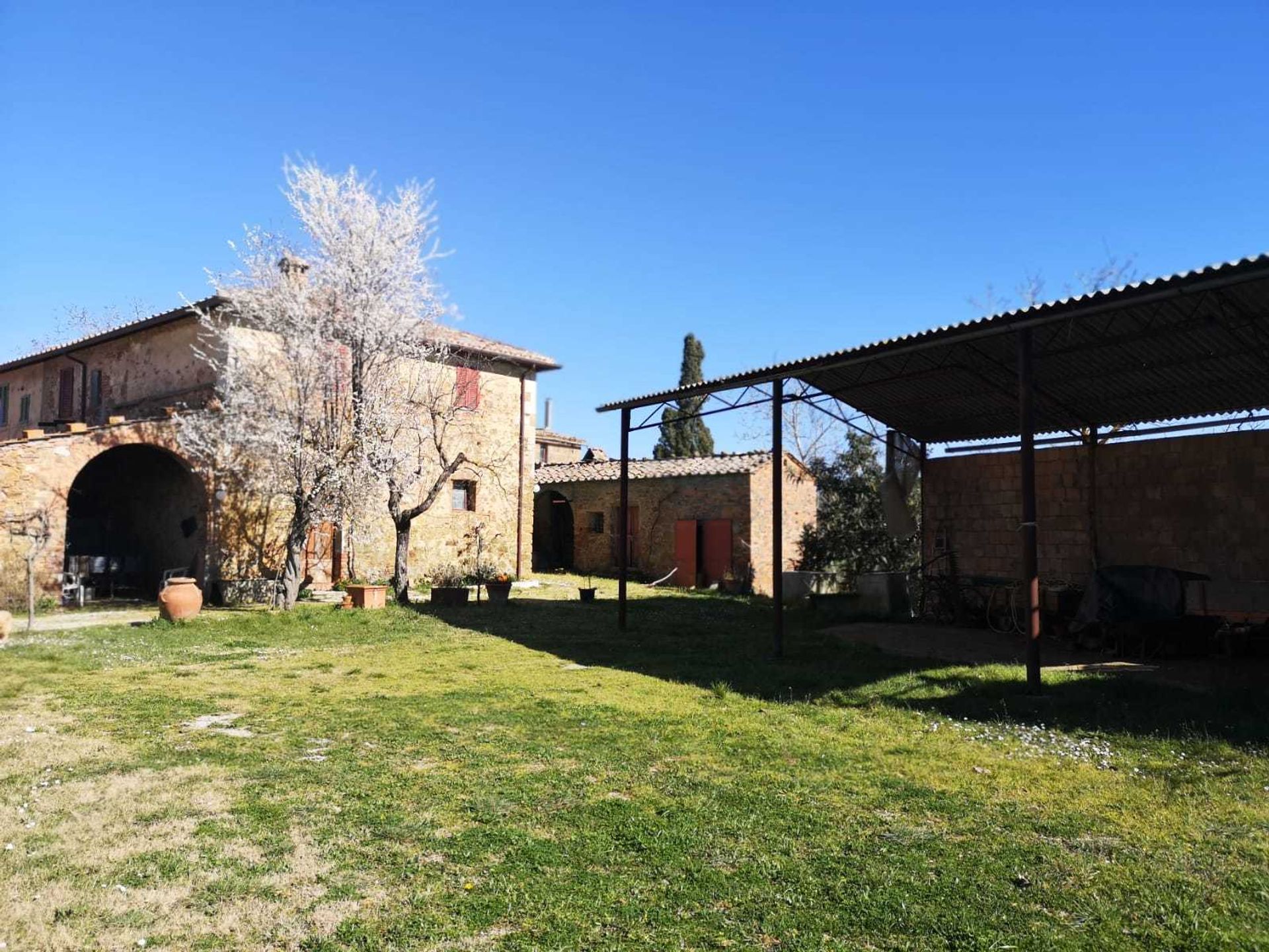 casa en Montefollonico, Tuscany 11137320