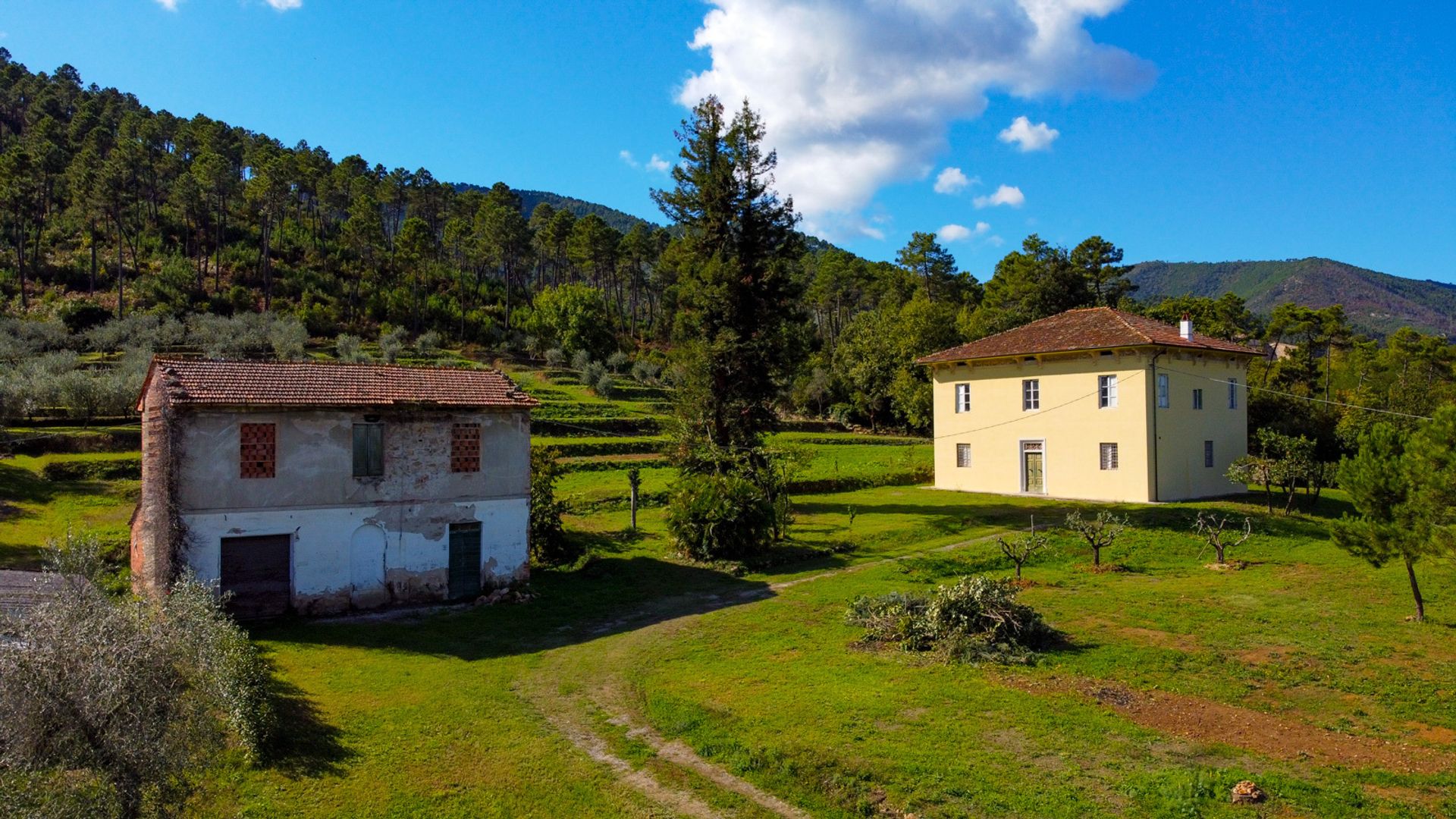 rumah dalam Lucca, Tuscany 11137362