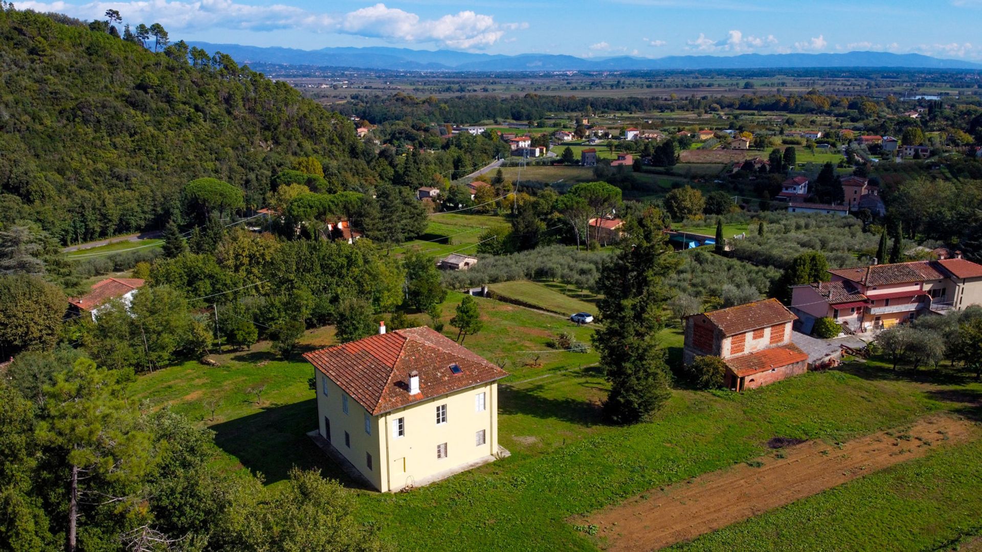 بيت في Lucca, Tuscany 11137362