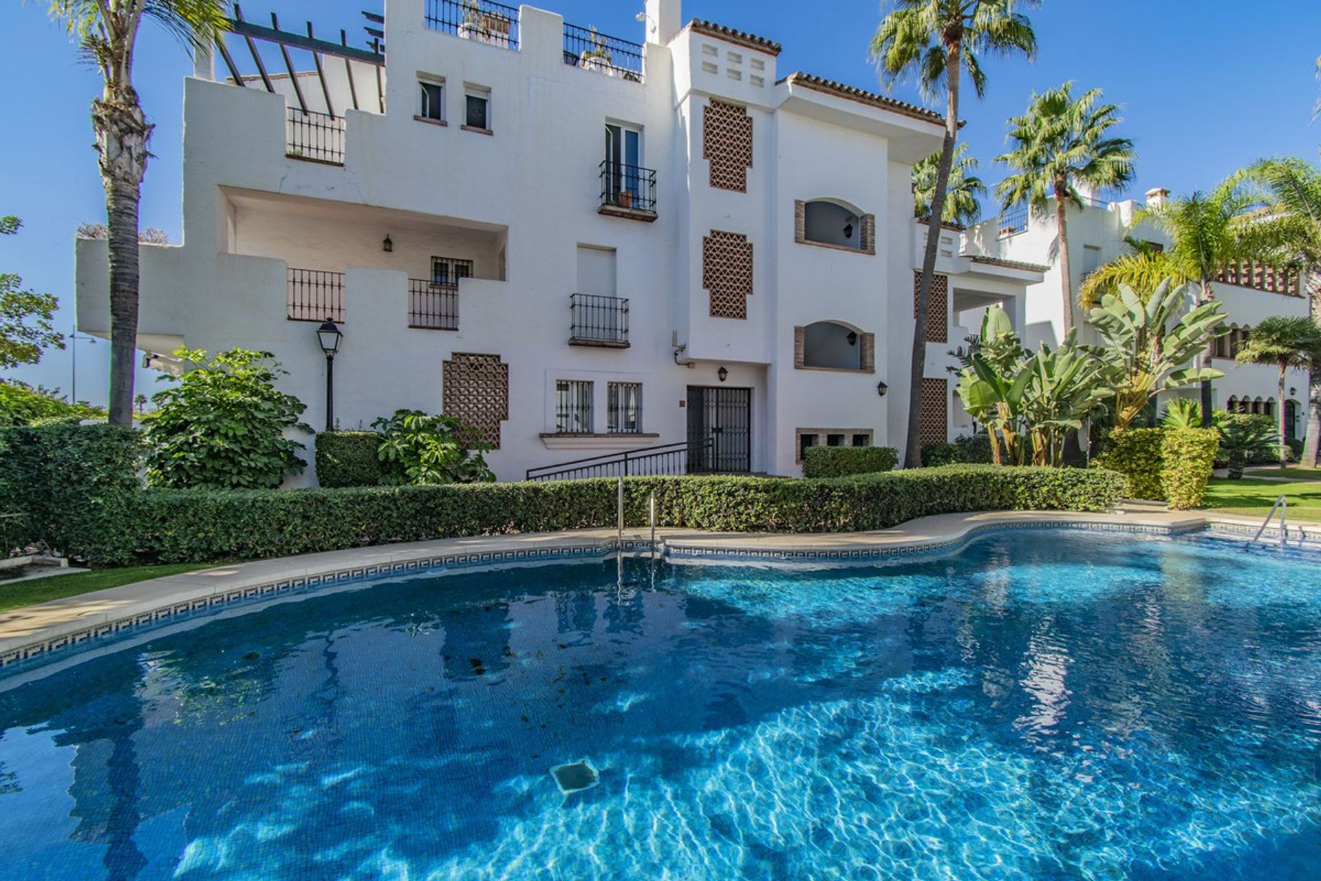 Condominio en San Pedro de Alcántara, Andalucía 11137424