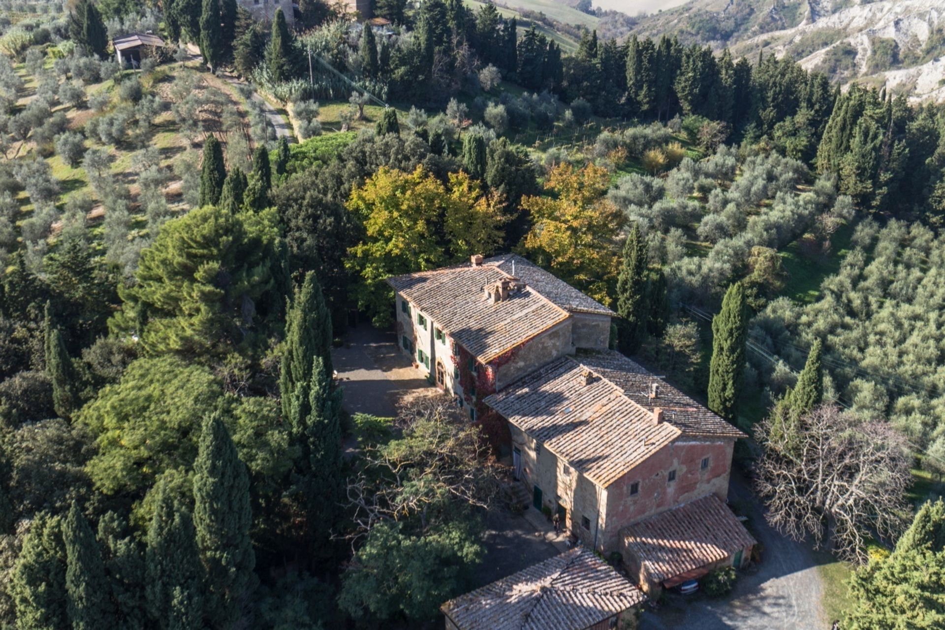 rumah dalam Volterra, Tuscany 11137485