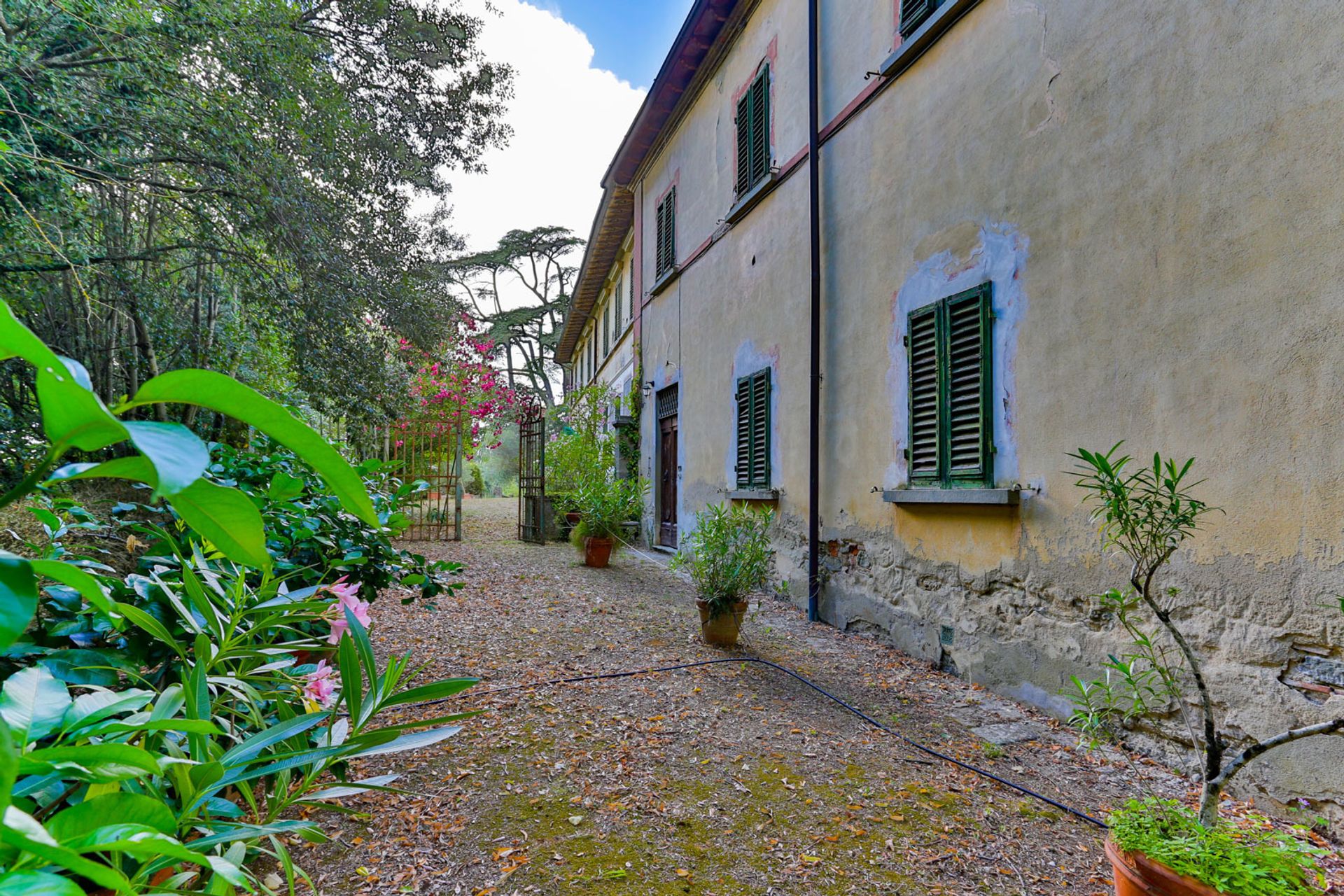 House in San Giovanni Valdarno, Tuscany 11137756