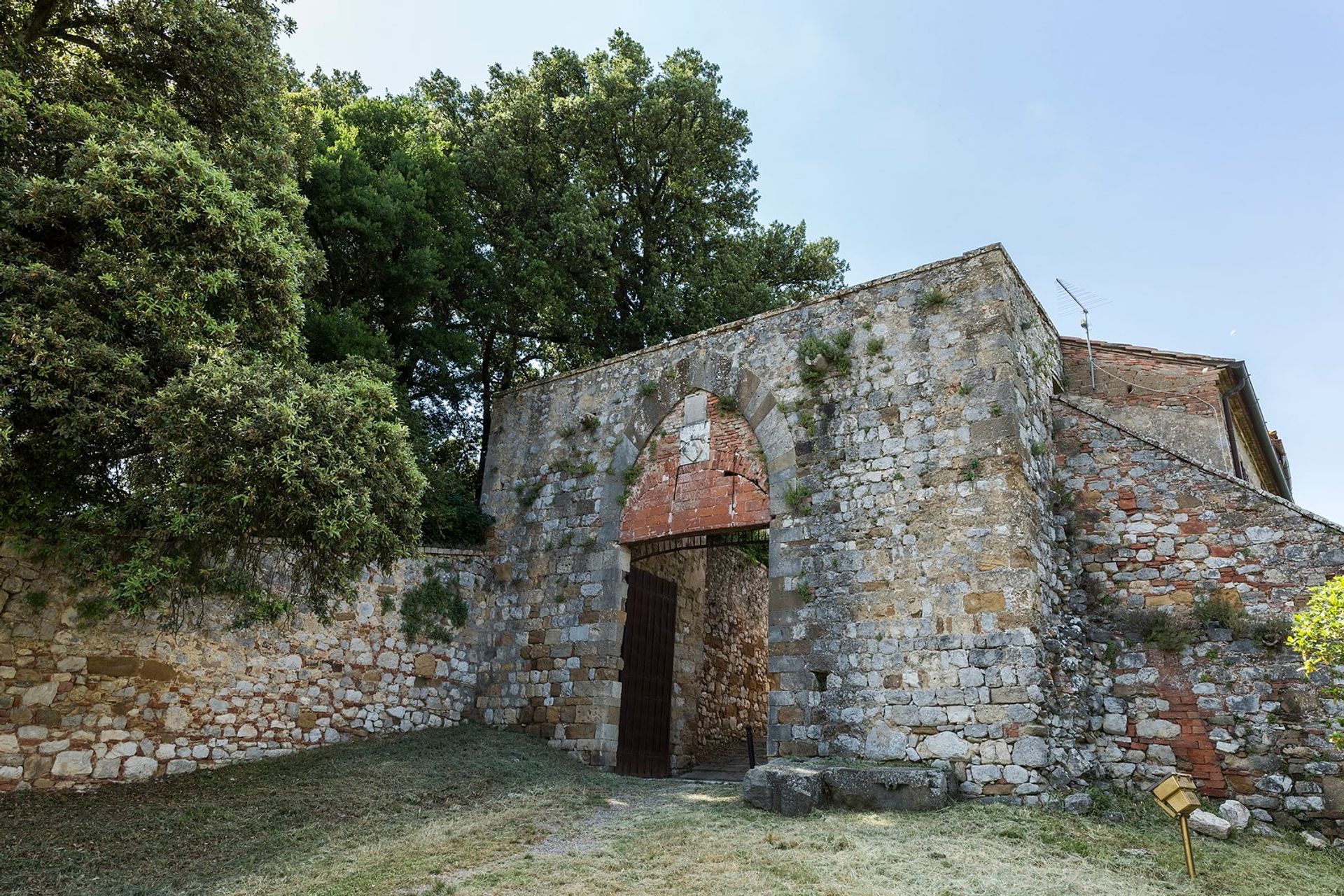 Eigentumswohnung im Montefollonico, Tuscany 11138038