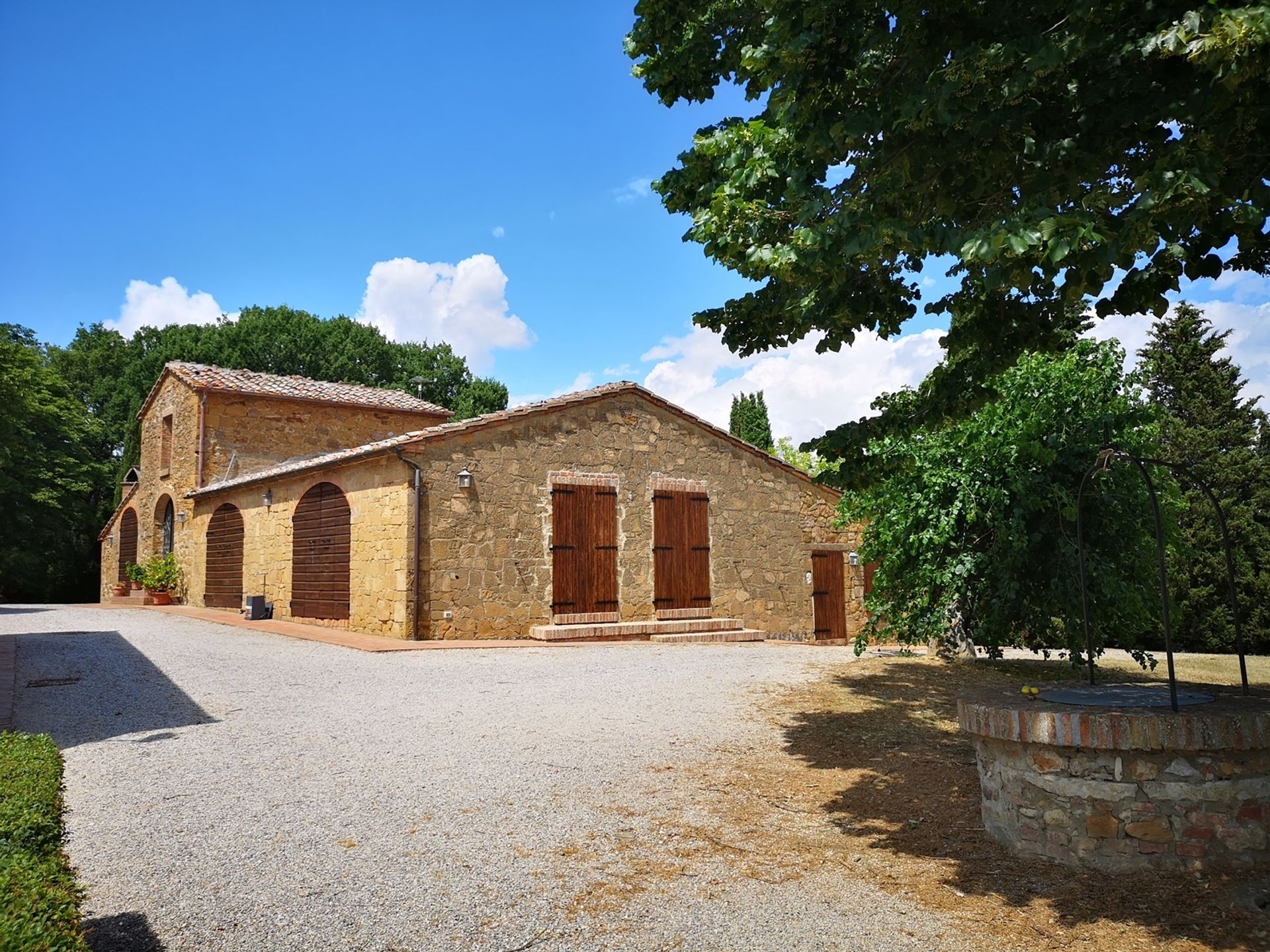 casa en Montefollonico, Tuscany 11138137