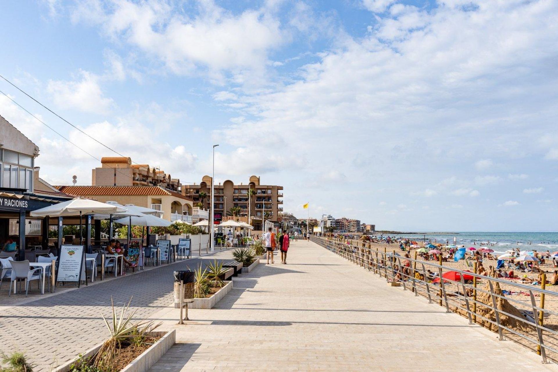 Eigentumswohnung im Torrevieja, Comunidad Valenciana 11138207