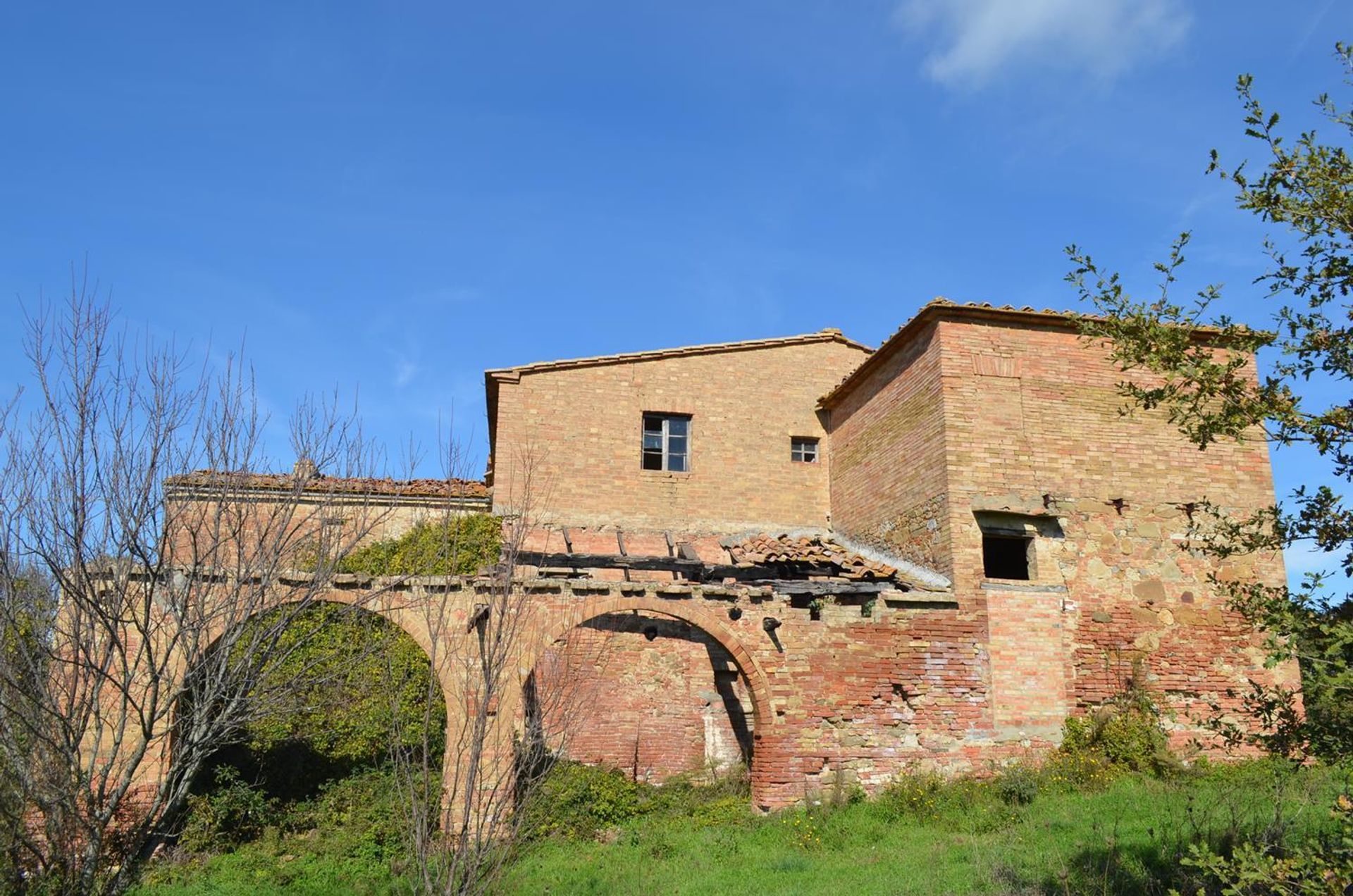 Rumah di San Giovanni d'Asso, Tuscany 11138245