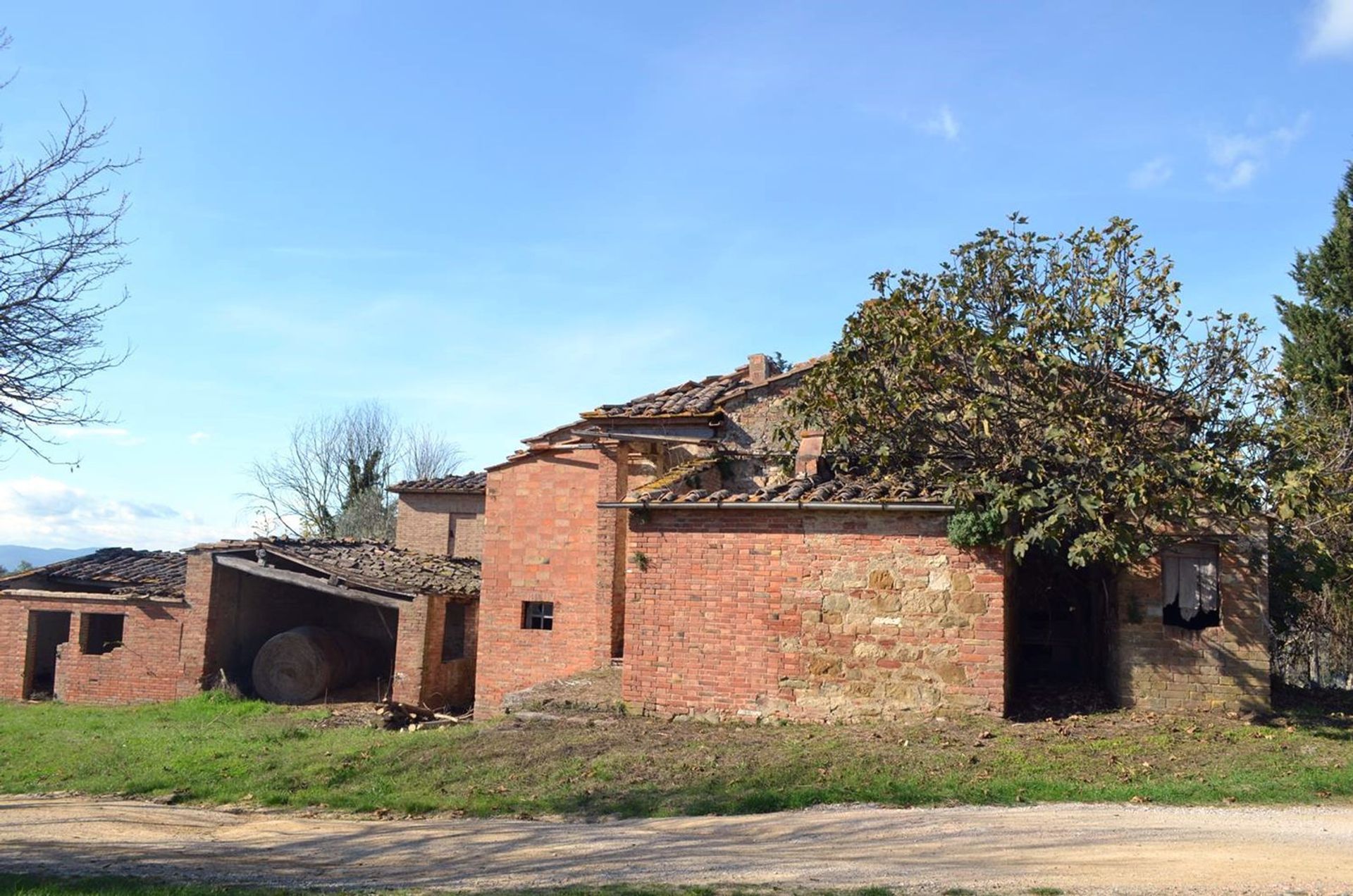 Casa nel San Giovanni d'Asso, Tuscany 11138249