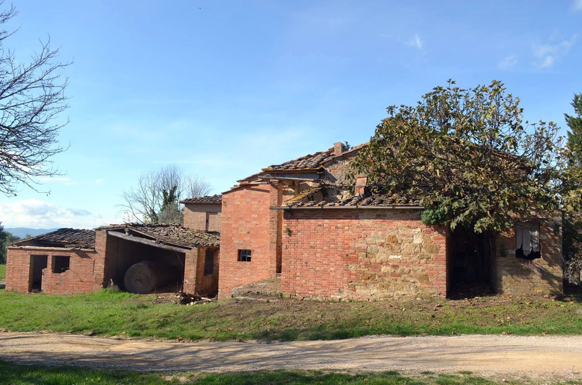 Casa nel San Giovanni d'Asso, Tuscany 11138249