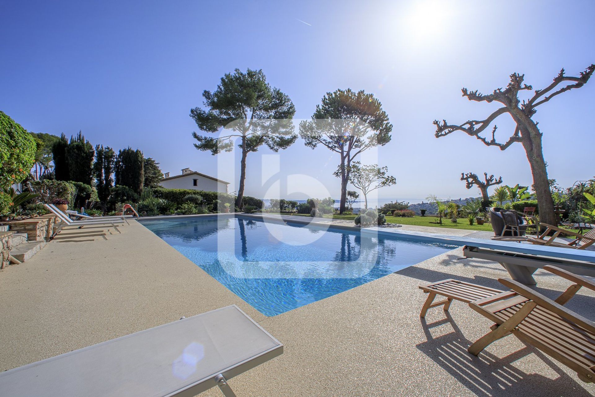 House in Antibes, Provence-Alpes-Côte d'Azur 11138743