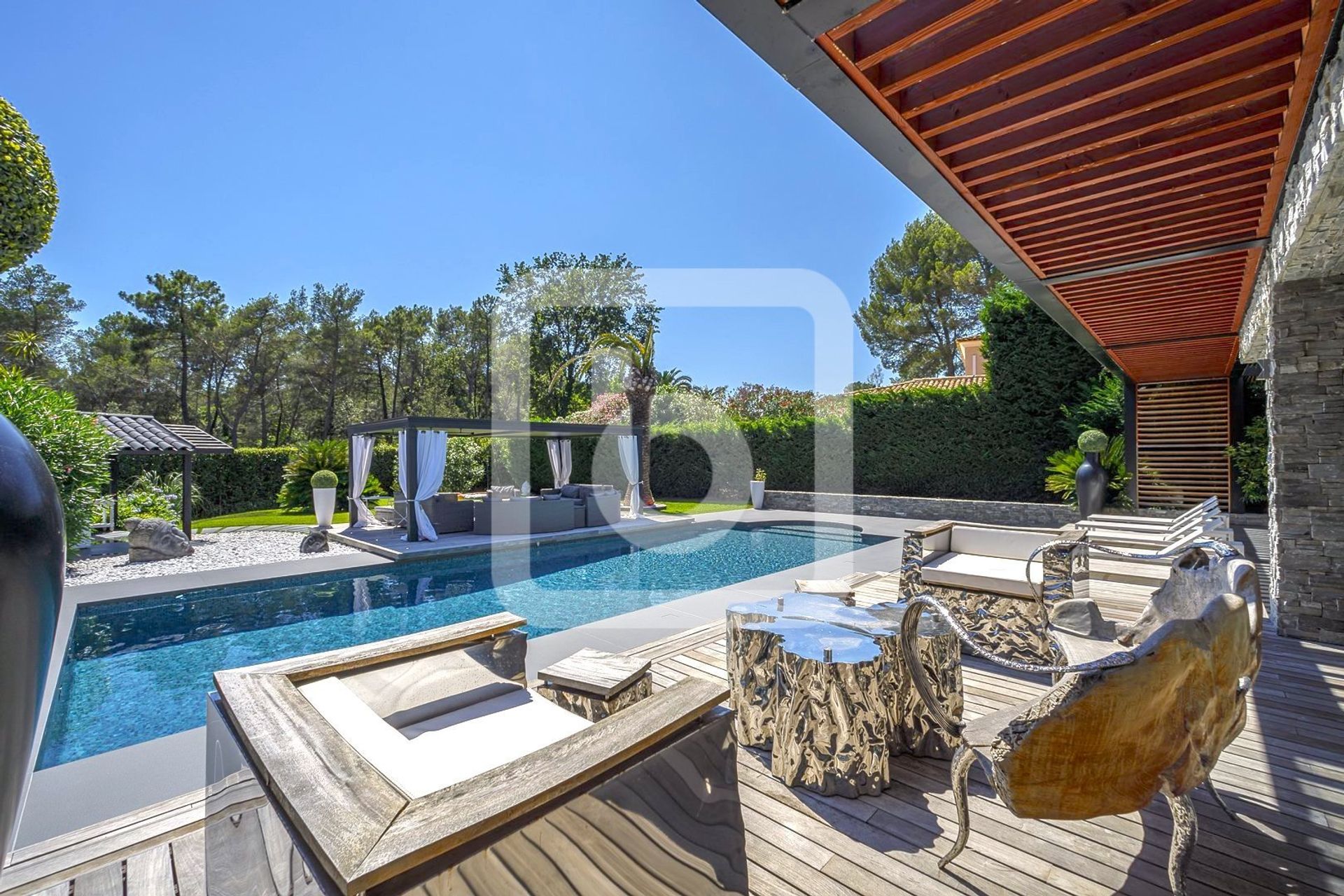 Huis in Mougins, Provence-Alpes-Côte d'Azur 11138761