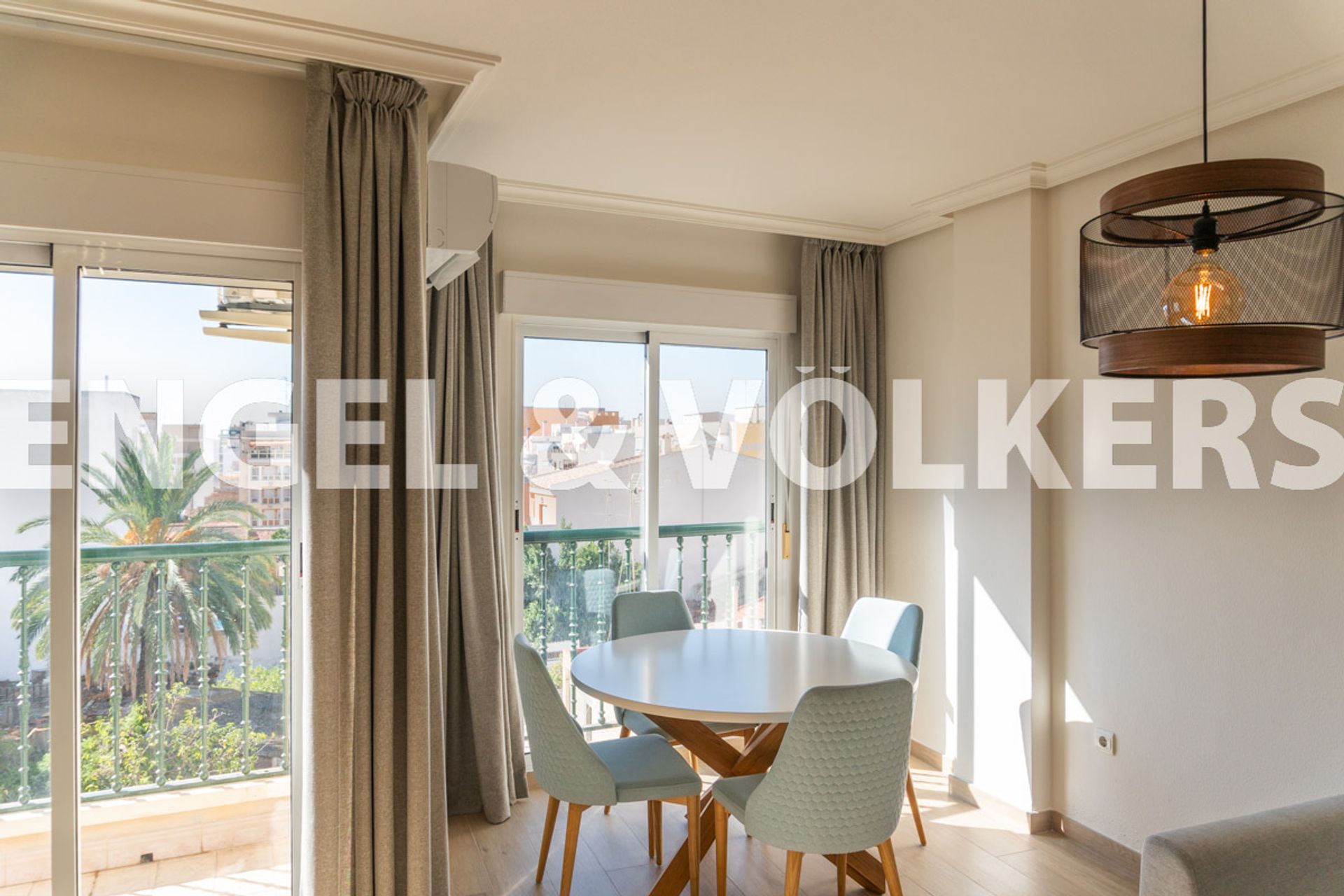 Condominium in Torrevieja, Valencian Community 11138870