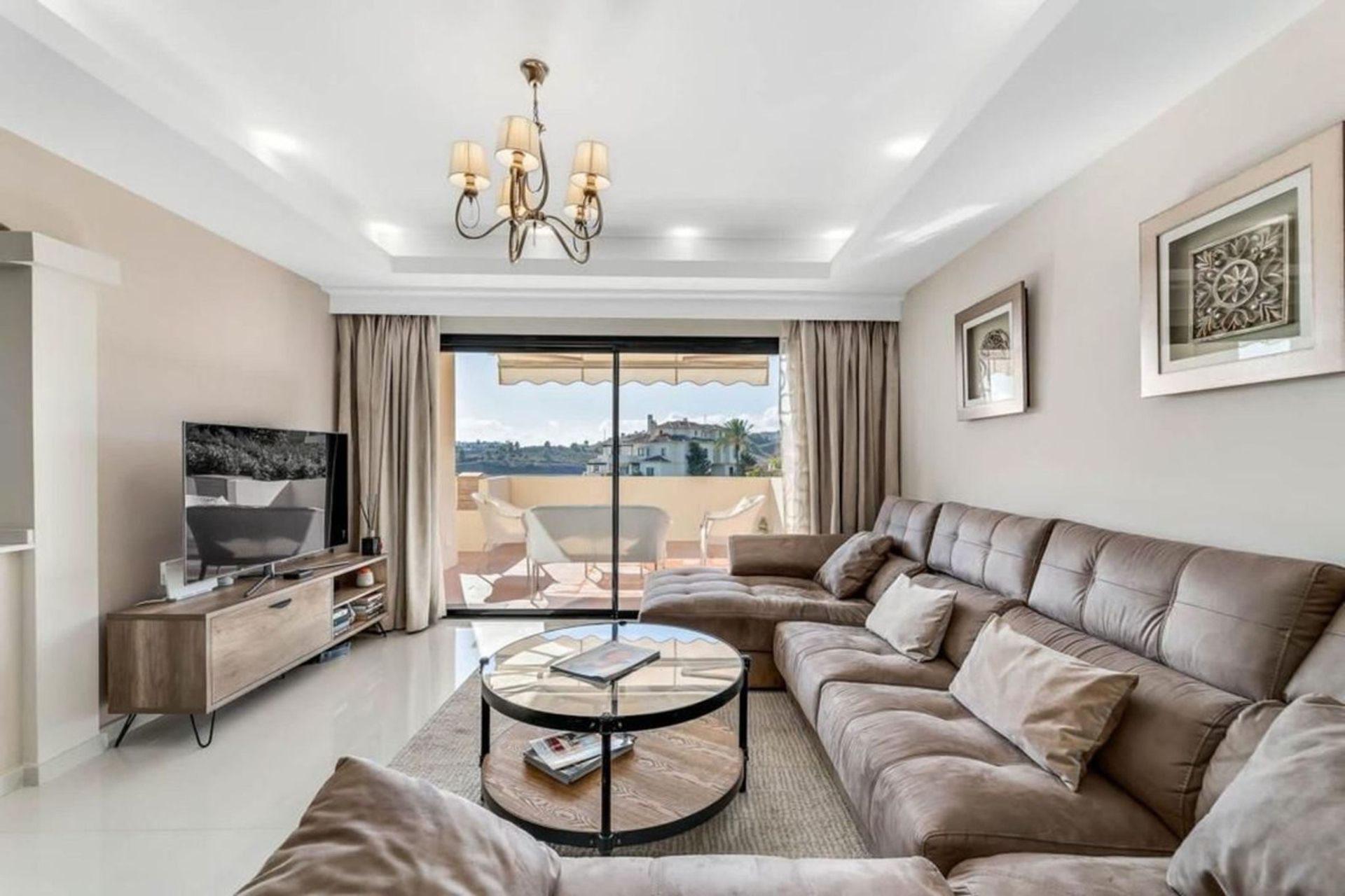 Condominio nel Benahavis, Andalusia 11139071