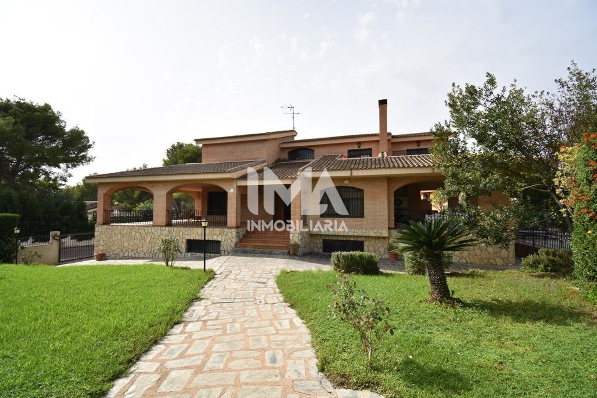 Будинок в La Eliana, Valencia 11139757