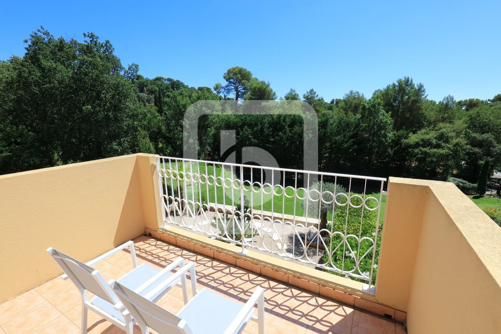 casa en Mougins, Provence-Alpes-Côte d'Azur 11139904