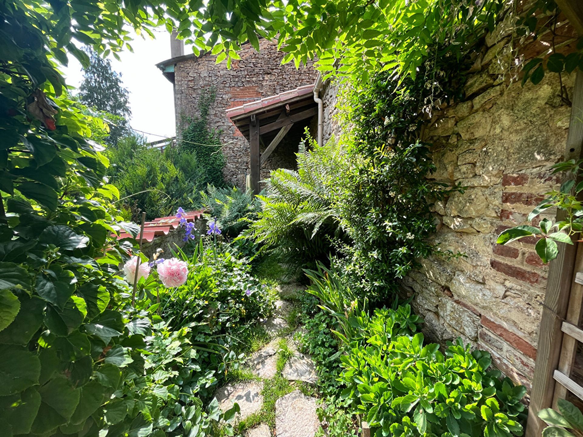 Haus im Sauveterre-la-Lémance, Nouvelle-Aquitaine 11139997