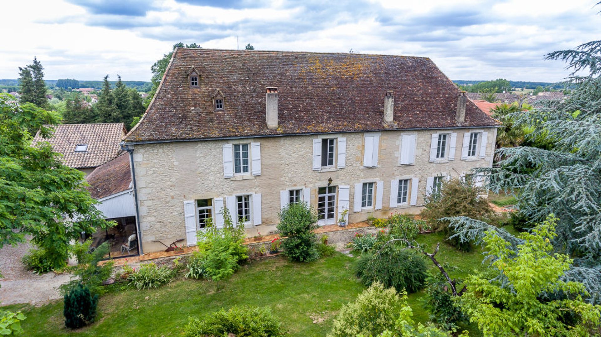 Rumah di Villeréal, Nouvelle-Aquitaine 11140037