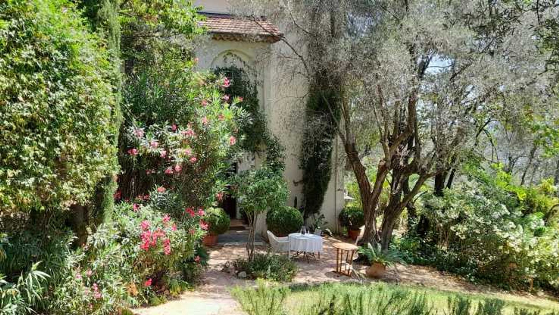 casa en Grasse, Provence-Alpes-Côte d'Azur 11140874