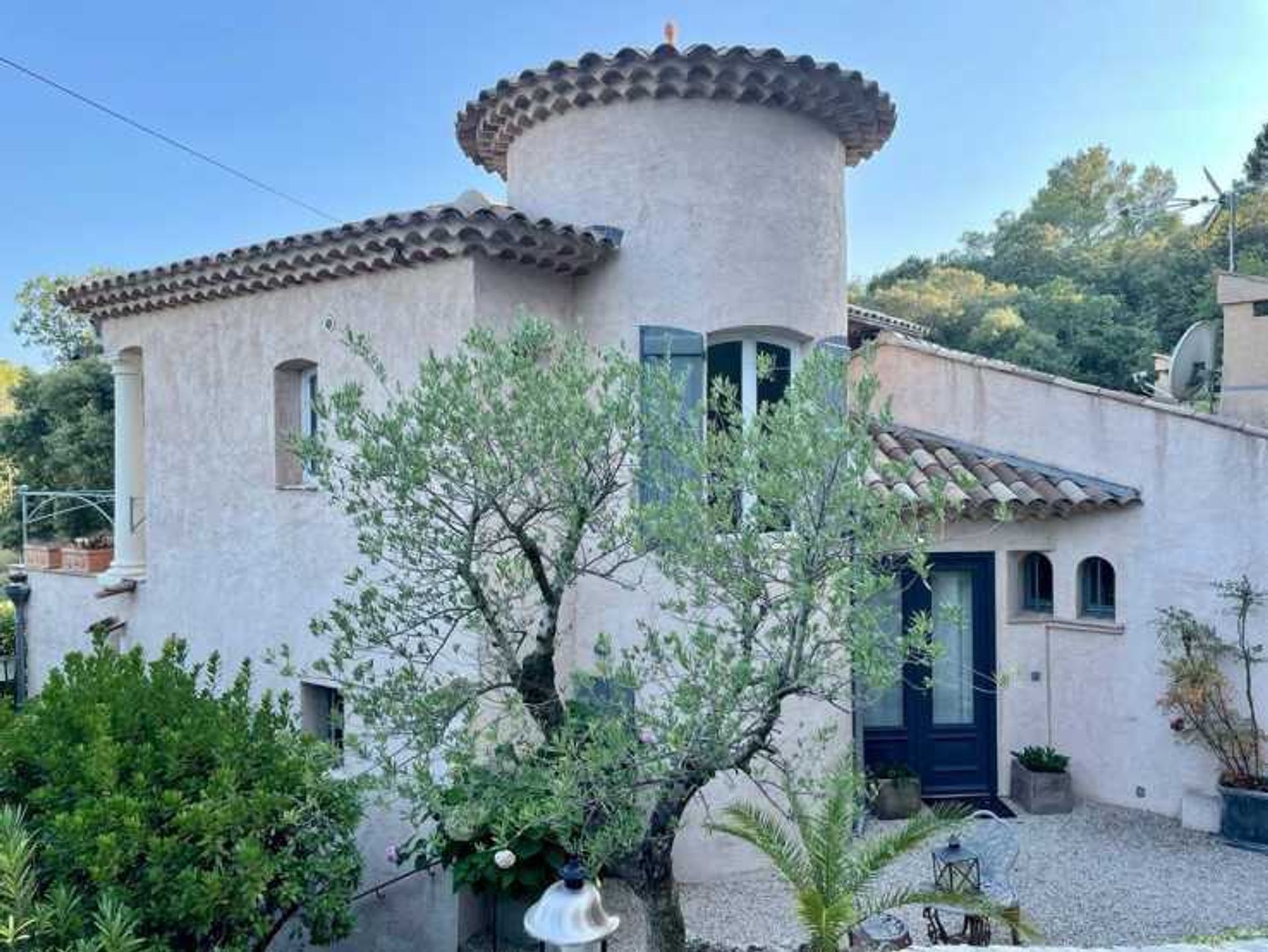 House in Montauroux, Provence-Alpes-Cote d'Azur 11140903