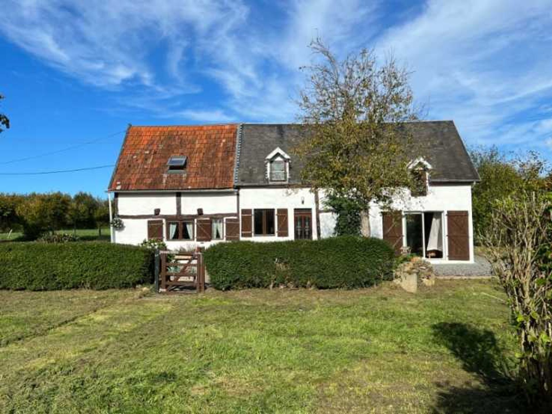 House in Isigny-le-Buat, Normandie 11140944