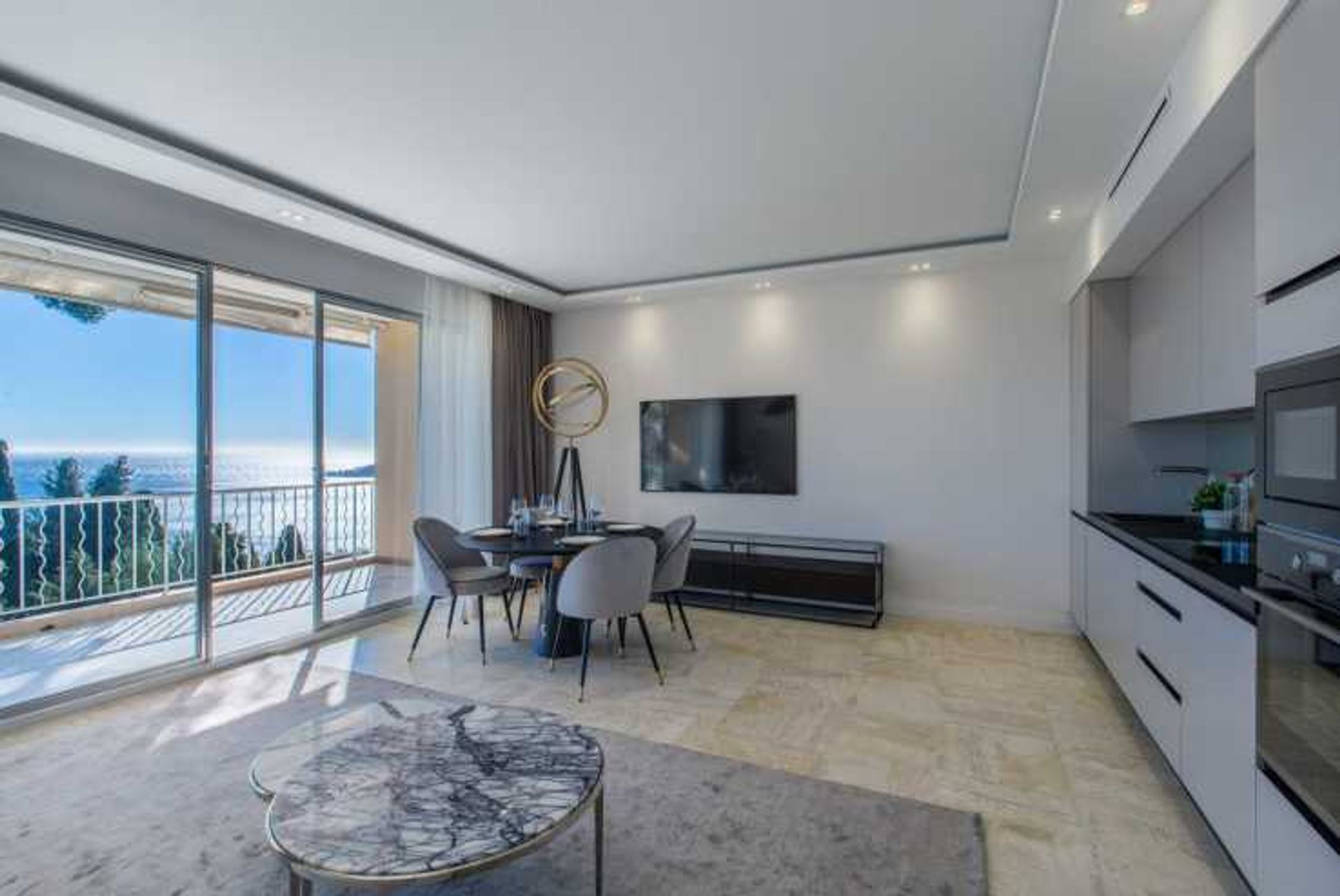 Condominium dans Villefranche-sur-Mer, Provence-Alpes-Côte d'Azur 11141226