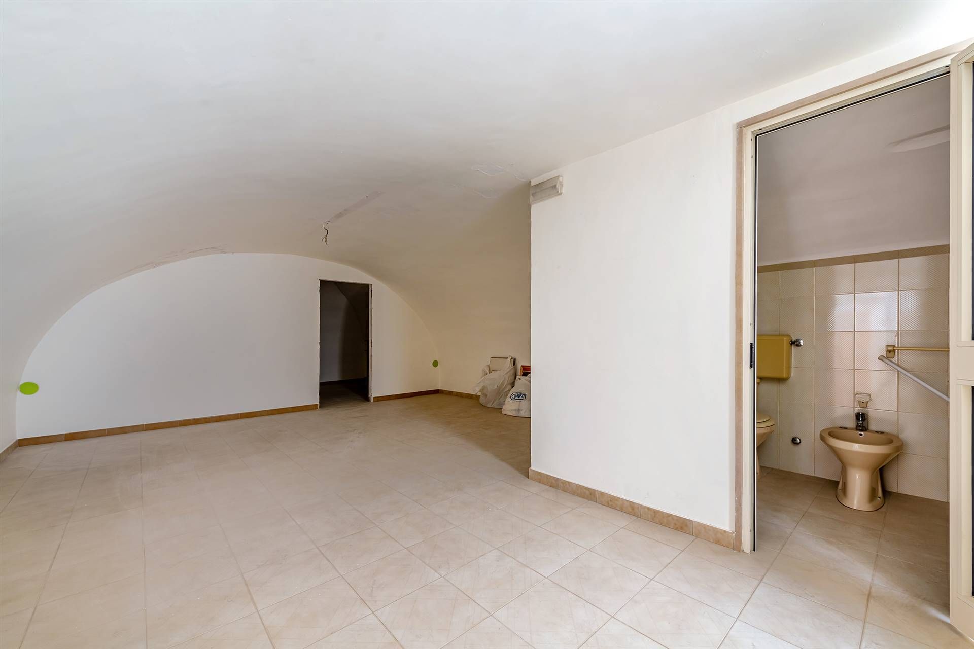 Condominio nel Trani, Apulia 11142072