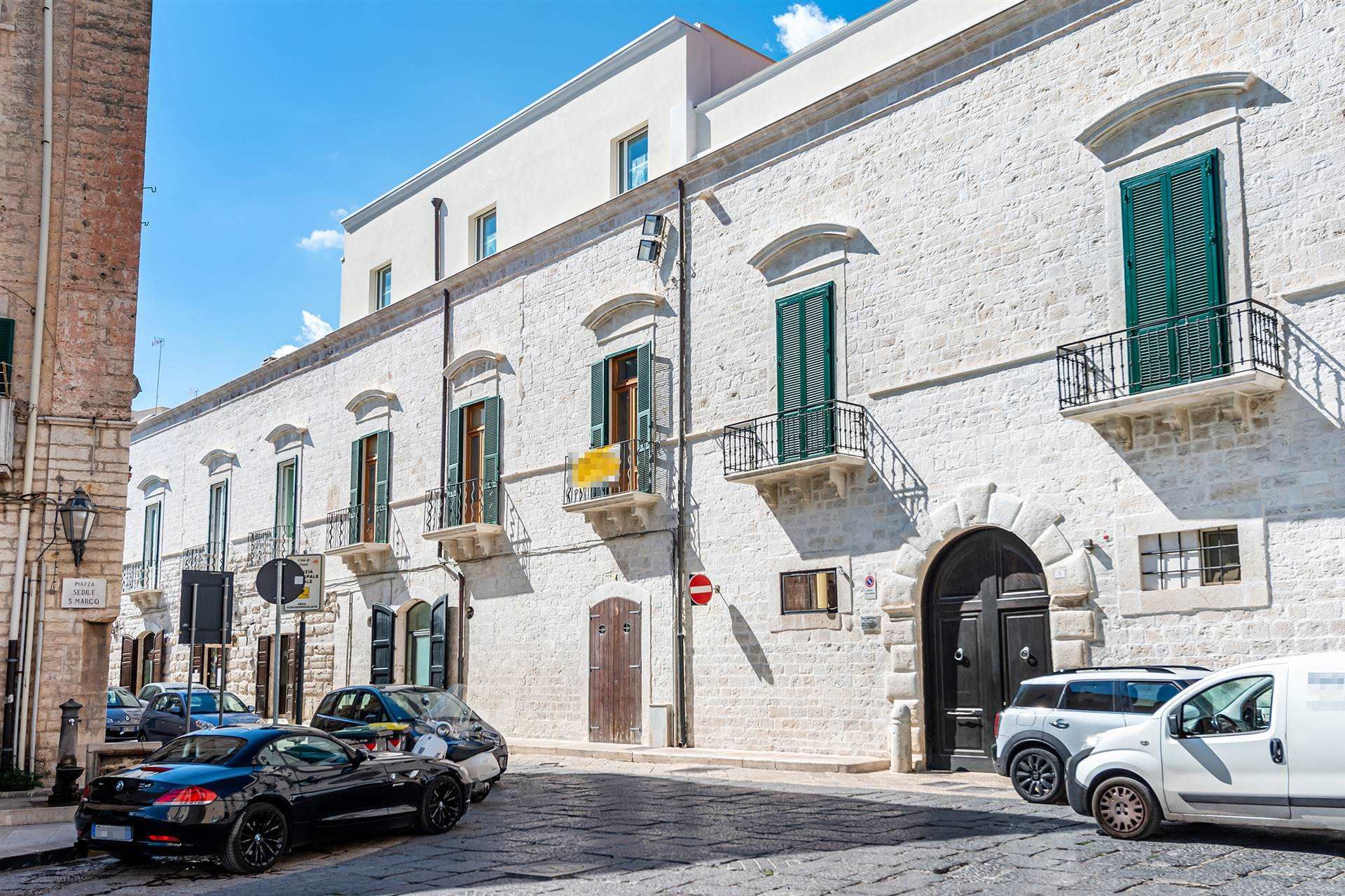 عمارات في Trani, Apulia 11142072