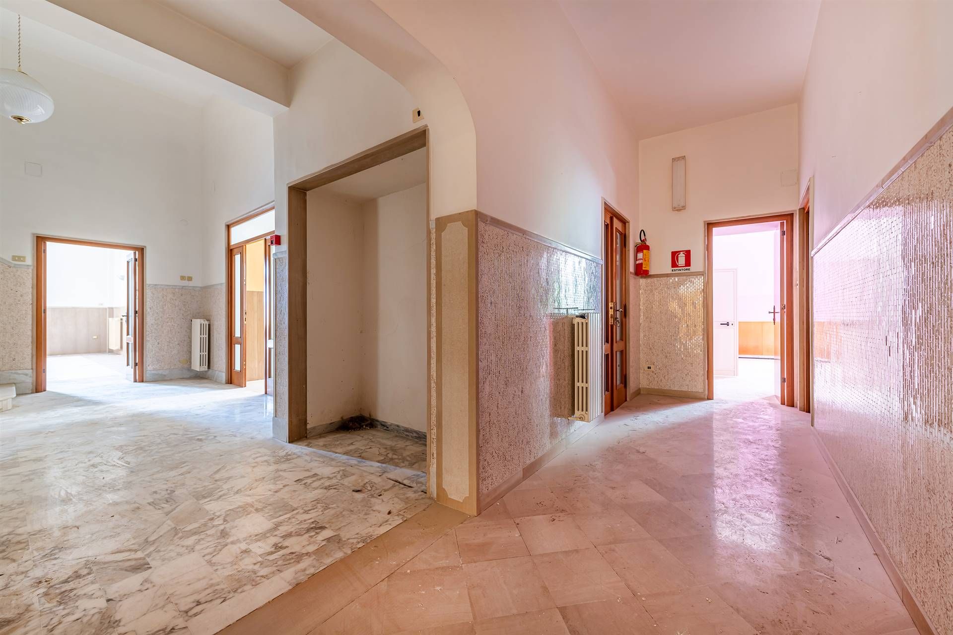 Condominio nel Trani, Apulia 11142072