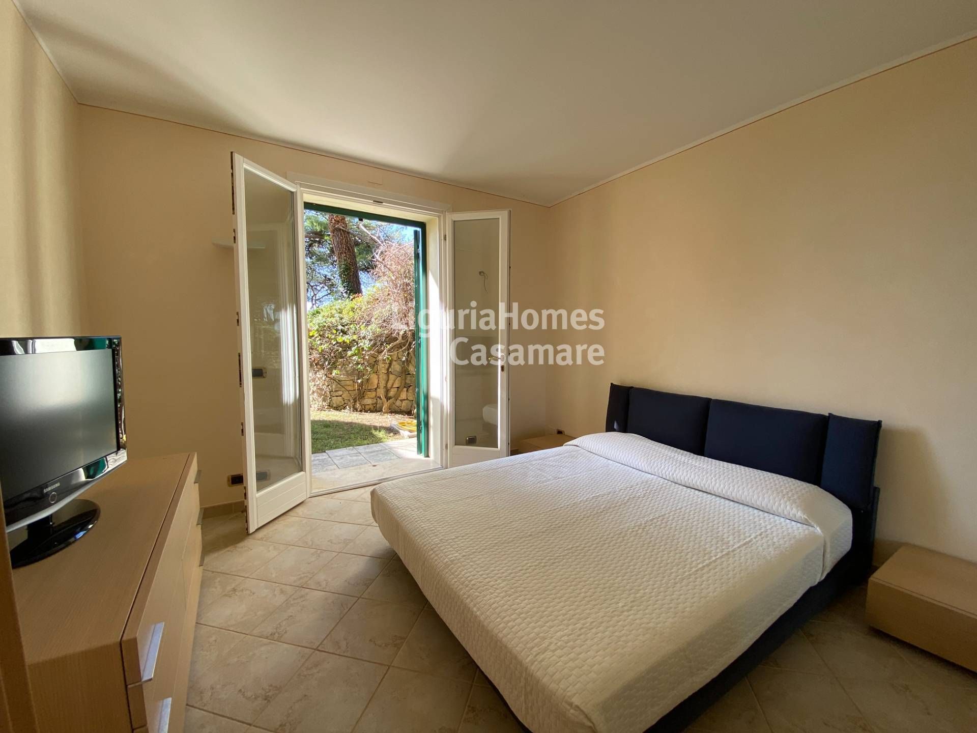 Condominium in Bordighera, Liguria 11142406