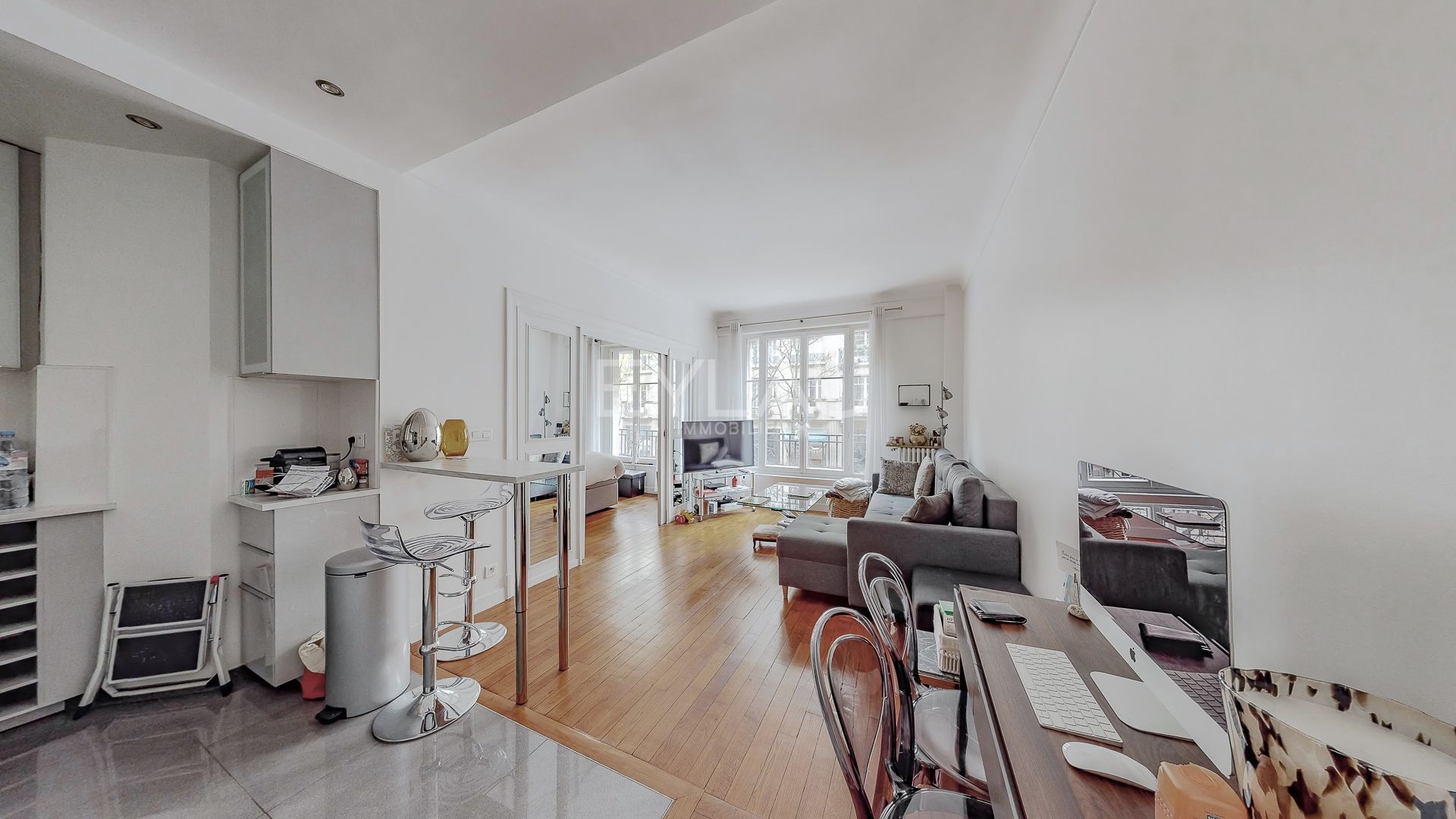 Condominium in Paris, Île-de-France 11142586