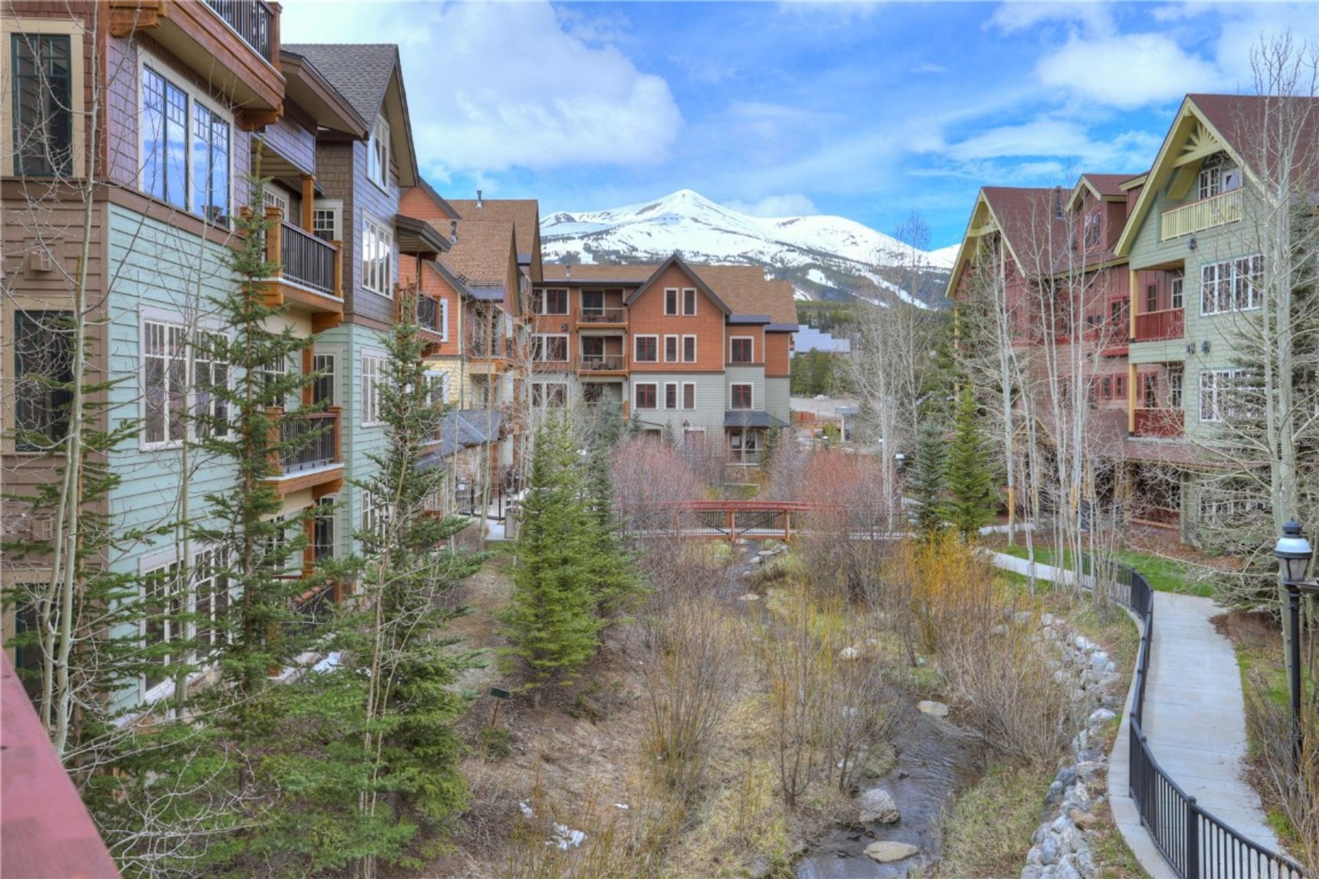 קוֹנדוֹמִינִיוֹן ב Breckenridge, Colorado 11142729